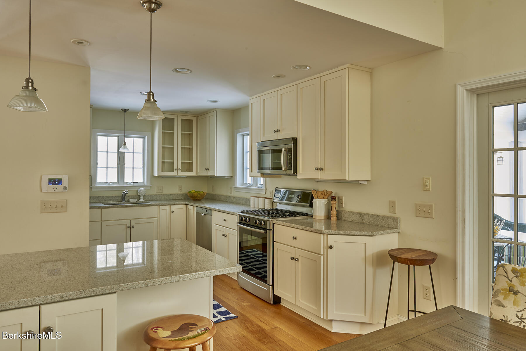 8 Bean Hill Rd