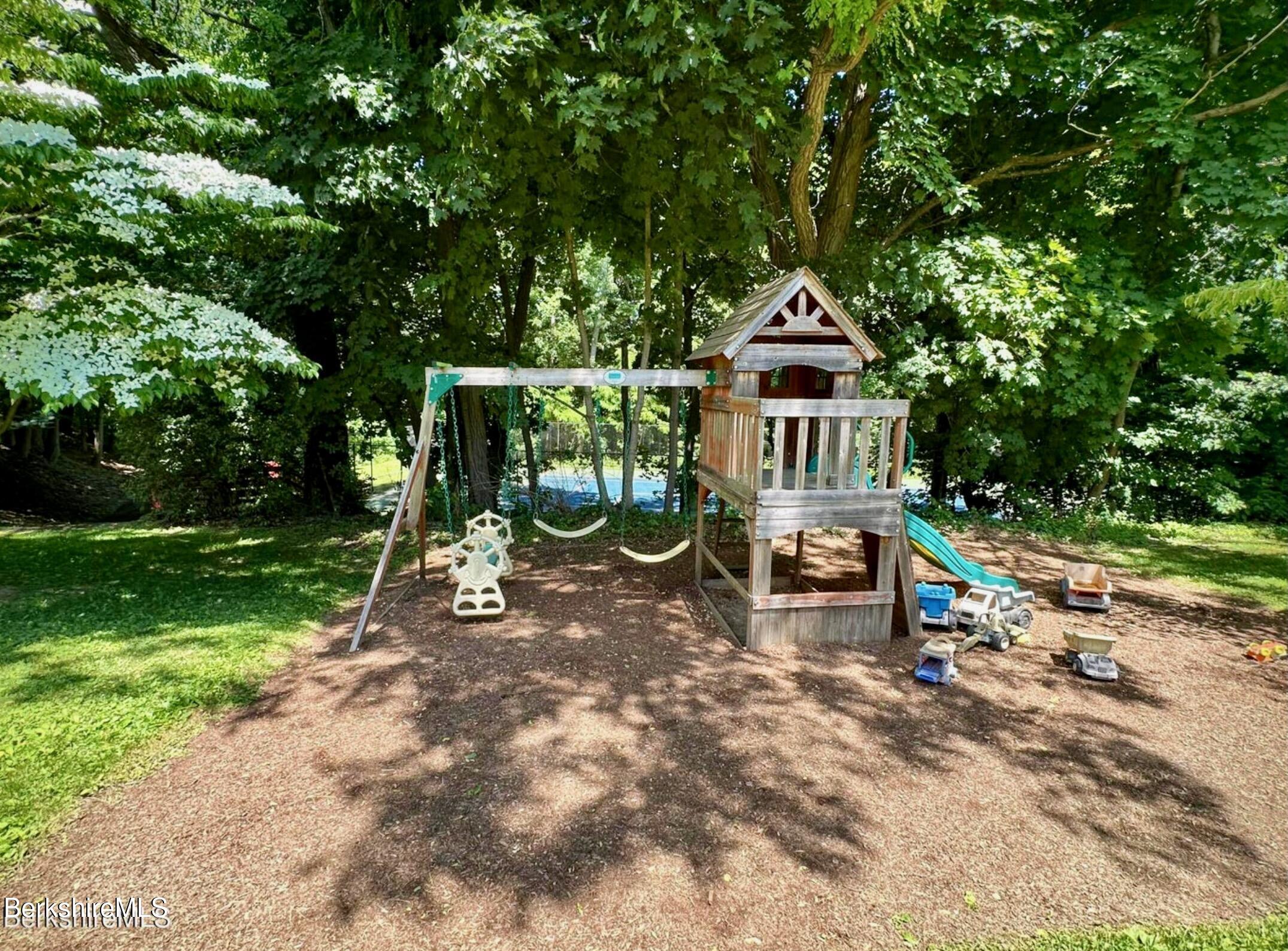 260 Pittsfield Rd, B-5