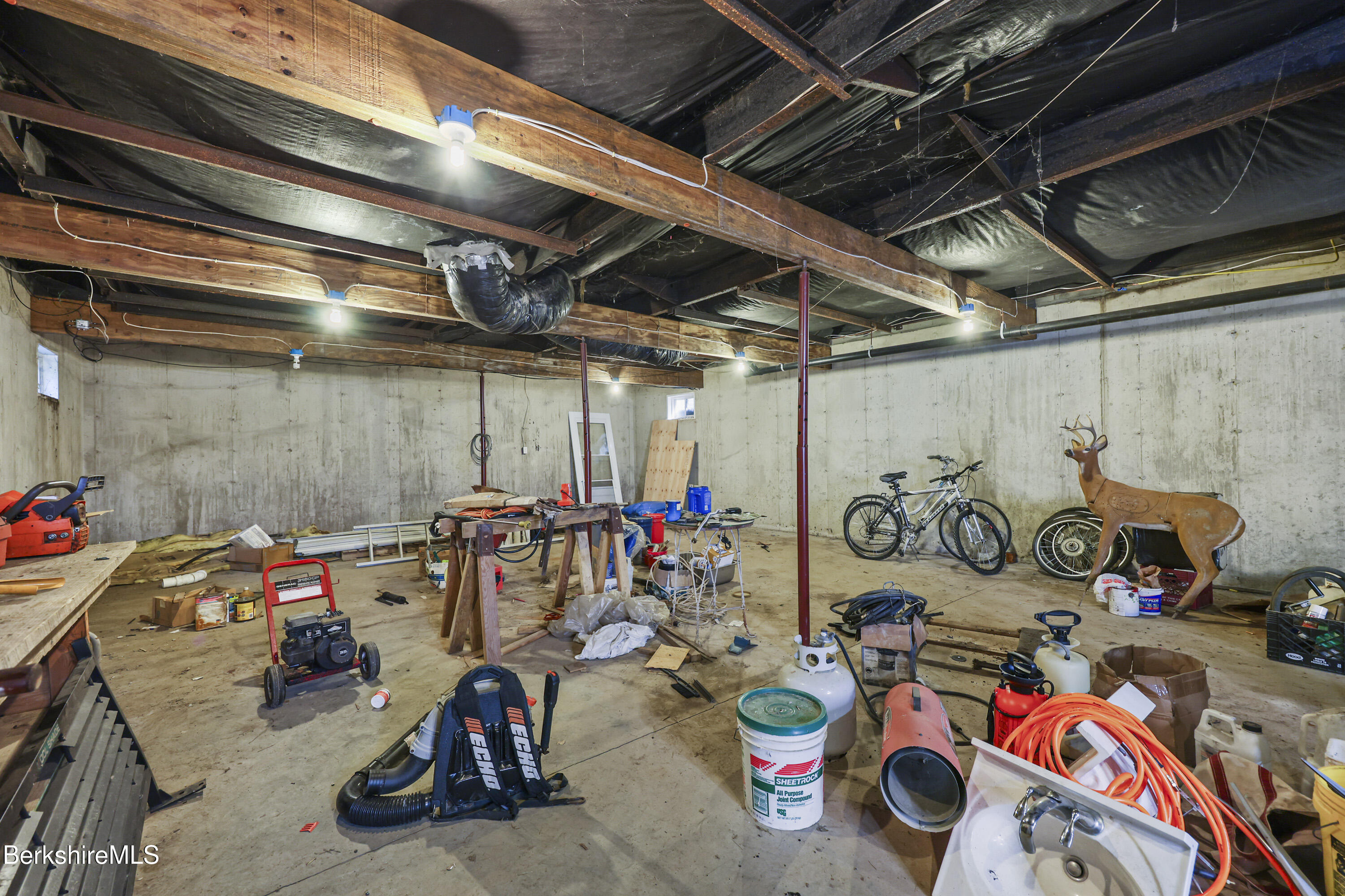 2170 Canaan Southfield Rd