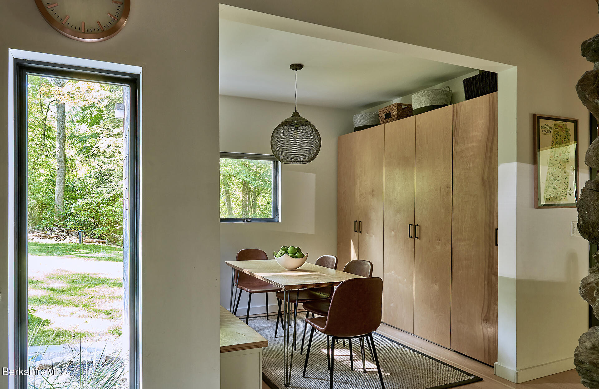 15 Mahkeenac Heights Rd