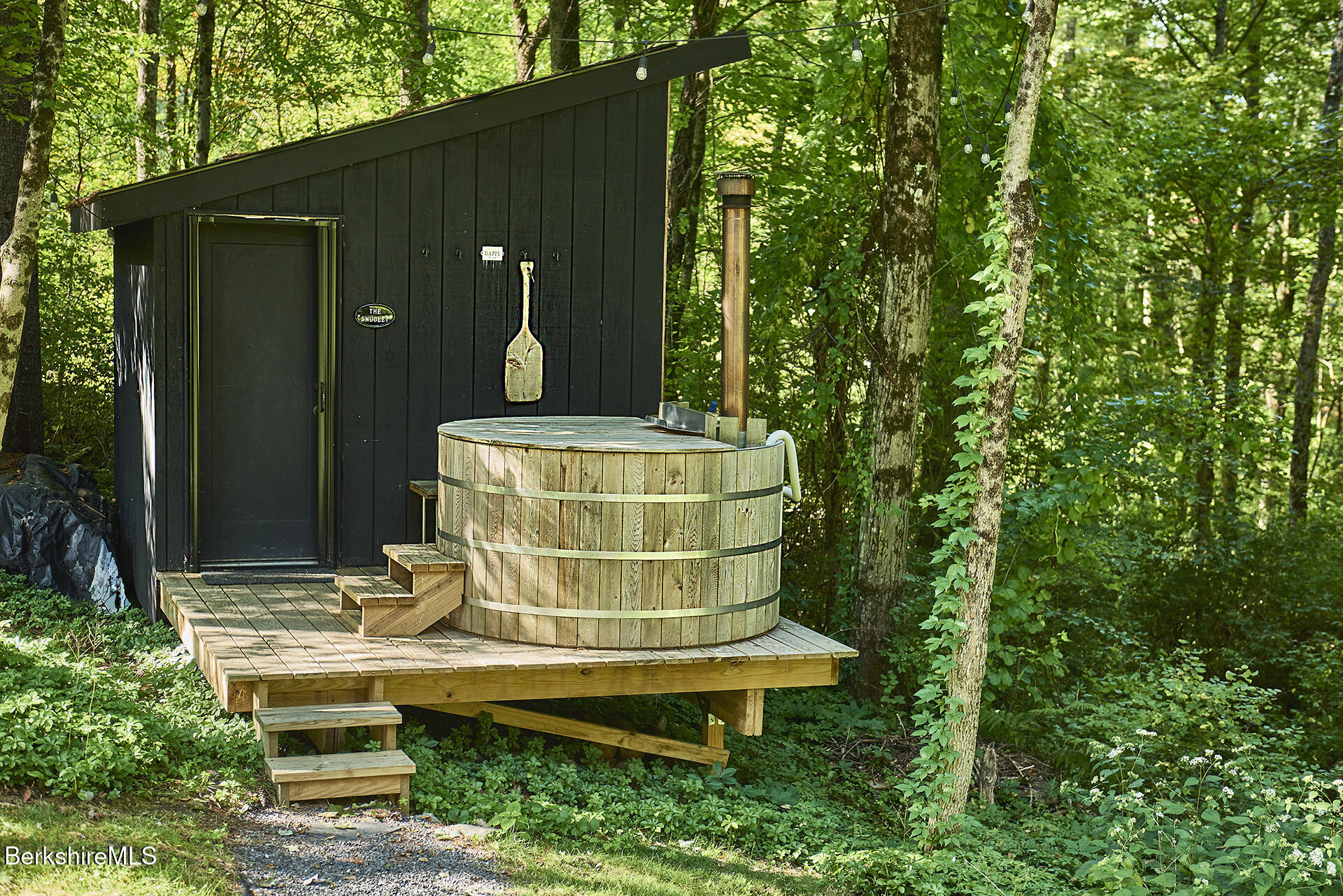 15 Mahkeenac Heights Rd