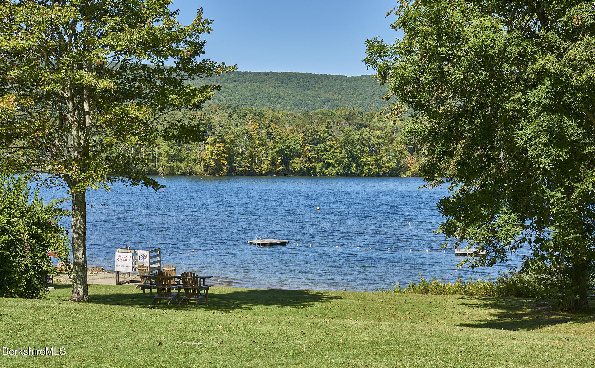 15 Mahkeenac Heights Rd