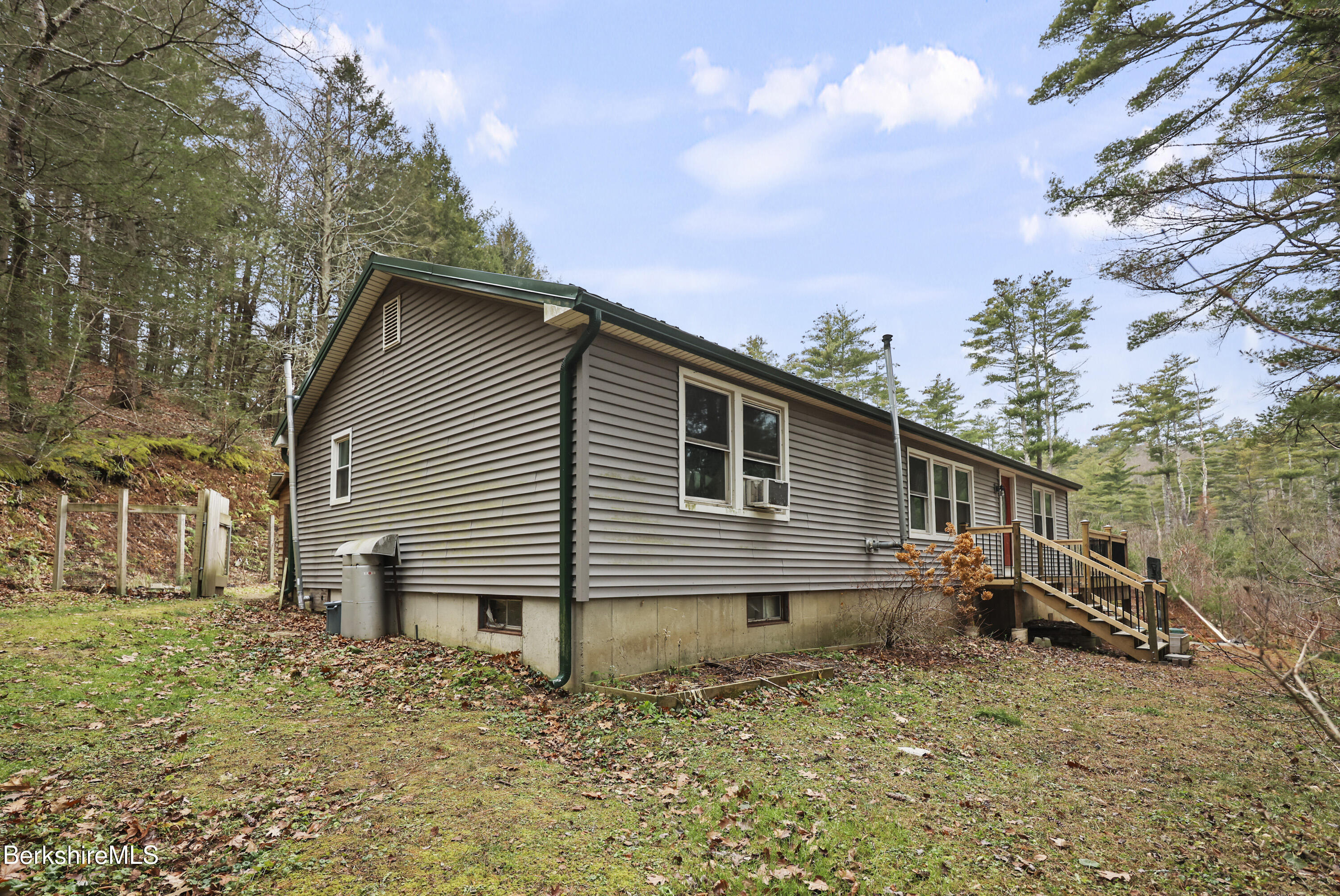 194 Canaan Southfield Rd