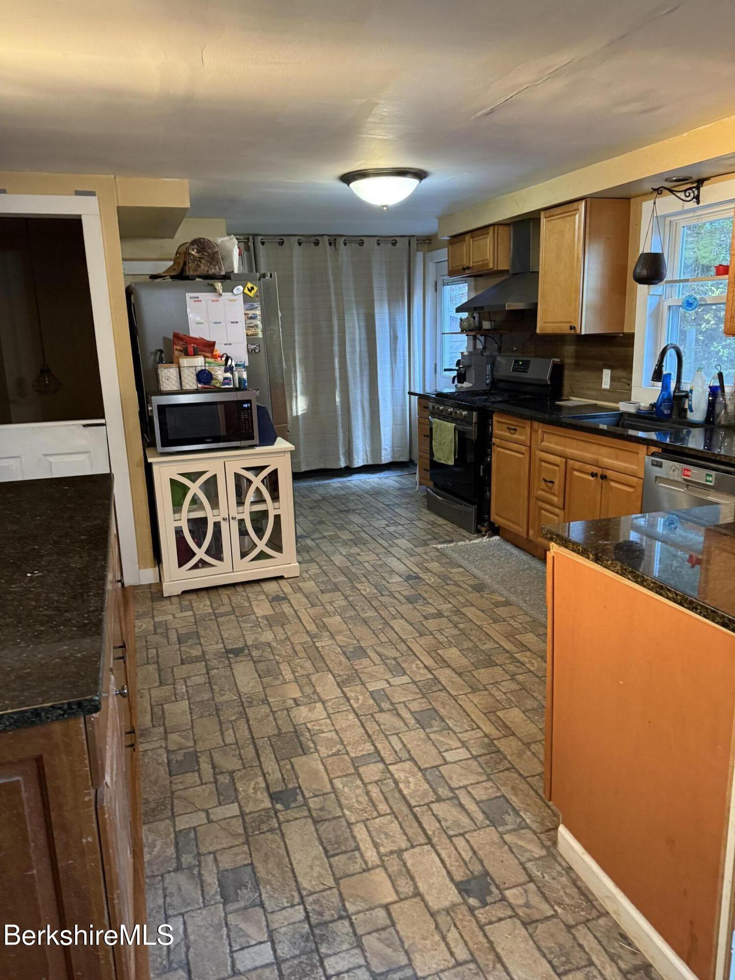 194 Canaan Southfield Rd