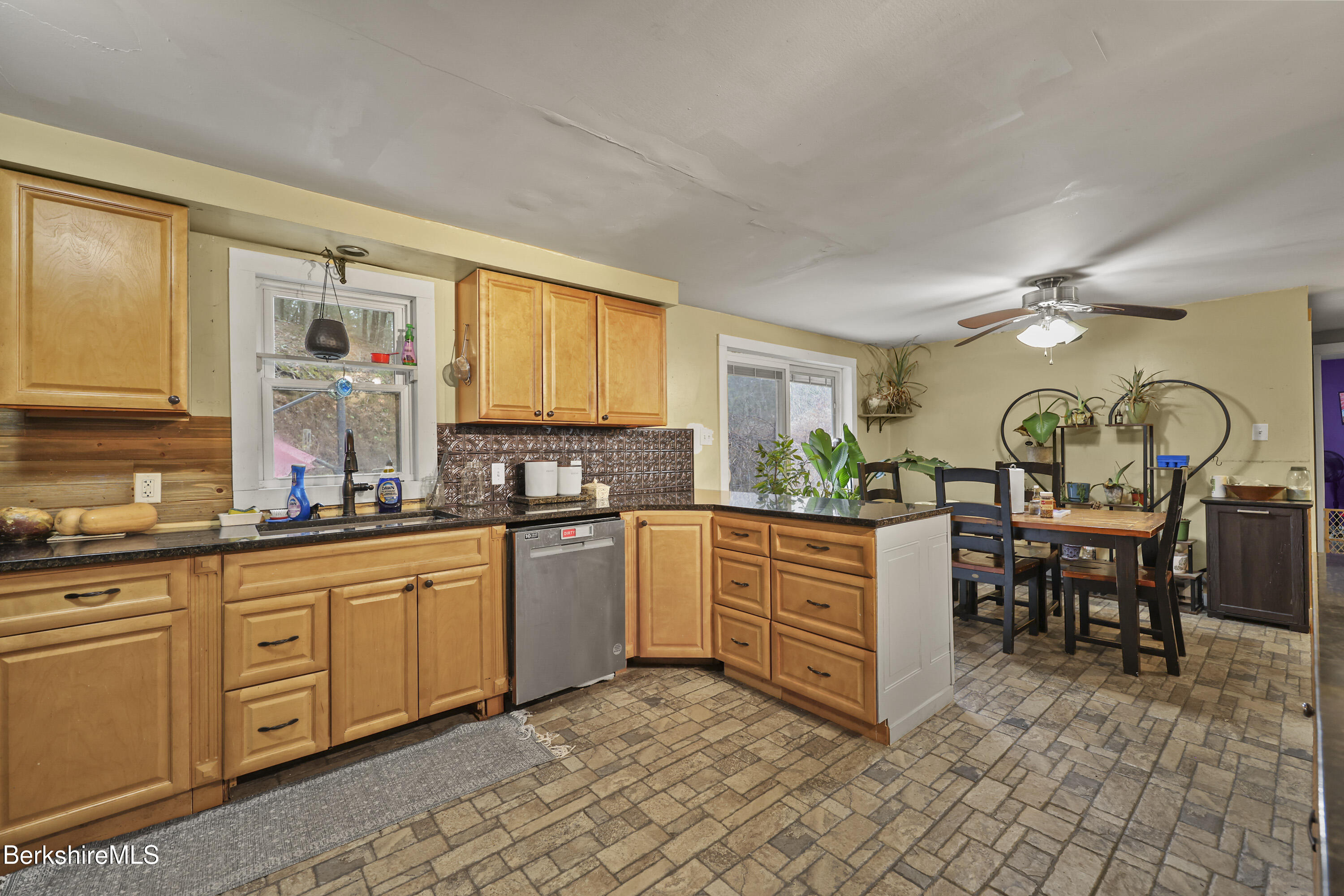 194 Canaan Southfield Rd