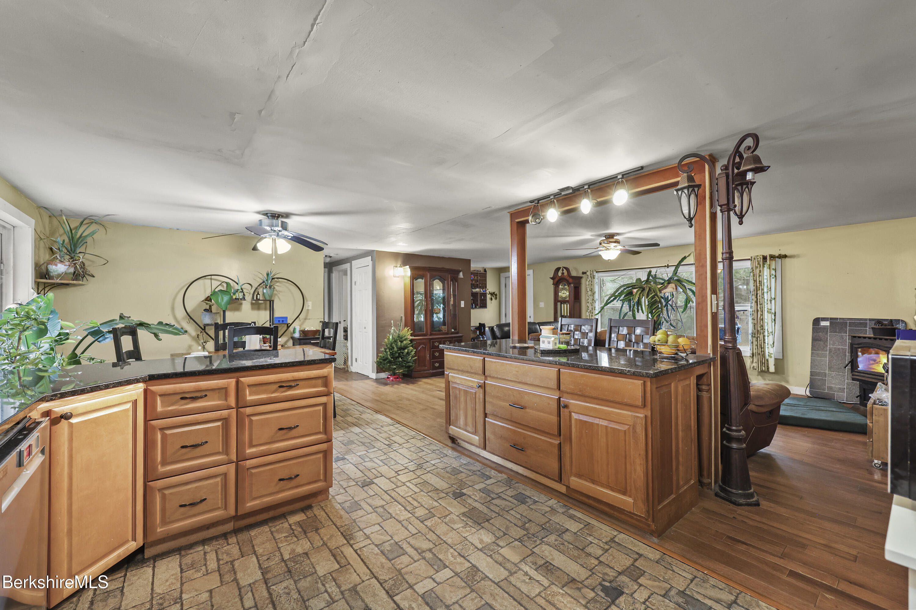 194 Canaan Southfield Rd