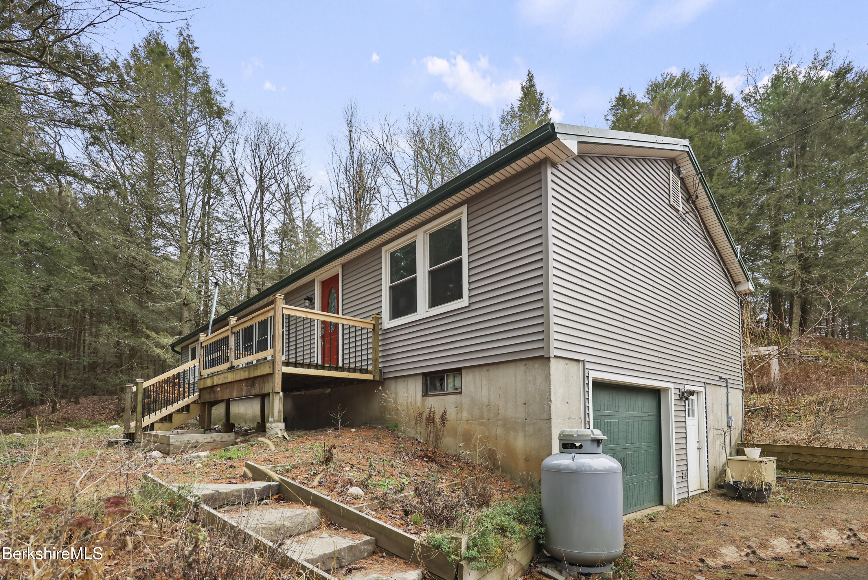 194 Canaan Southfield Rd