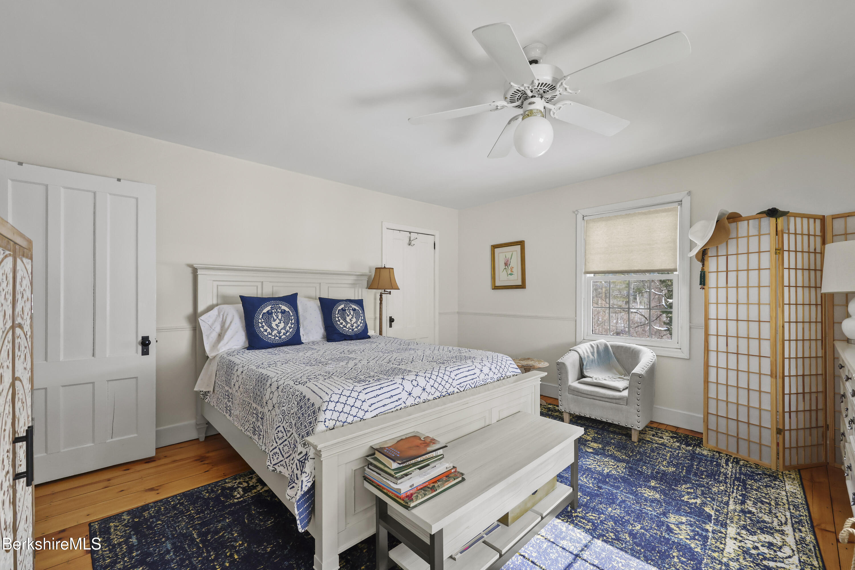360 Housatonic St