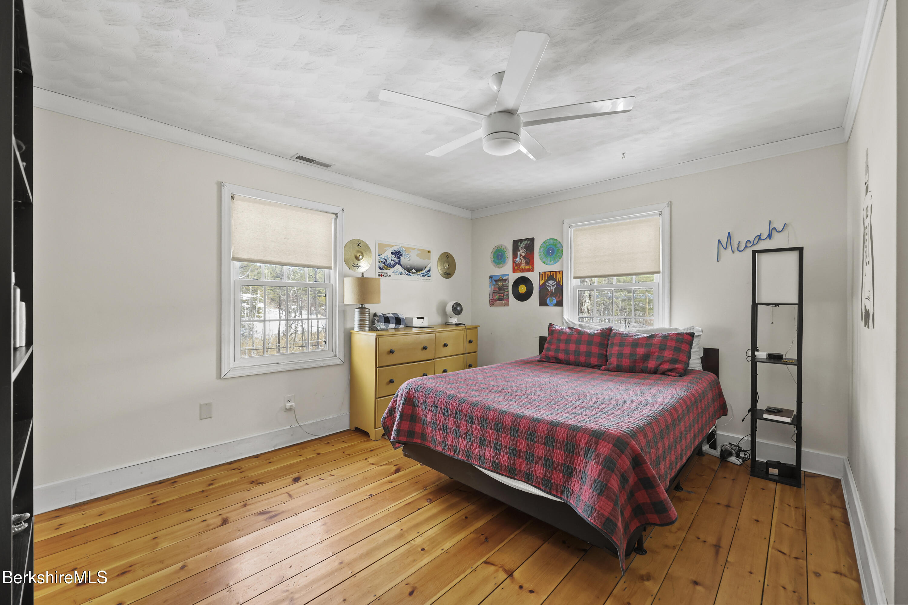 360 Housatonic St