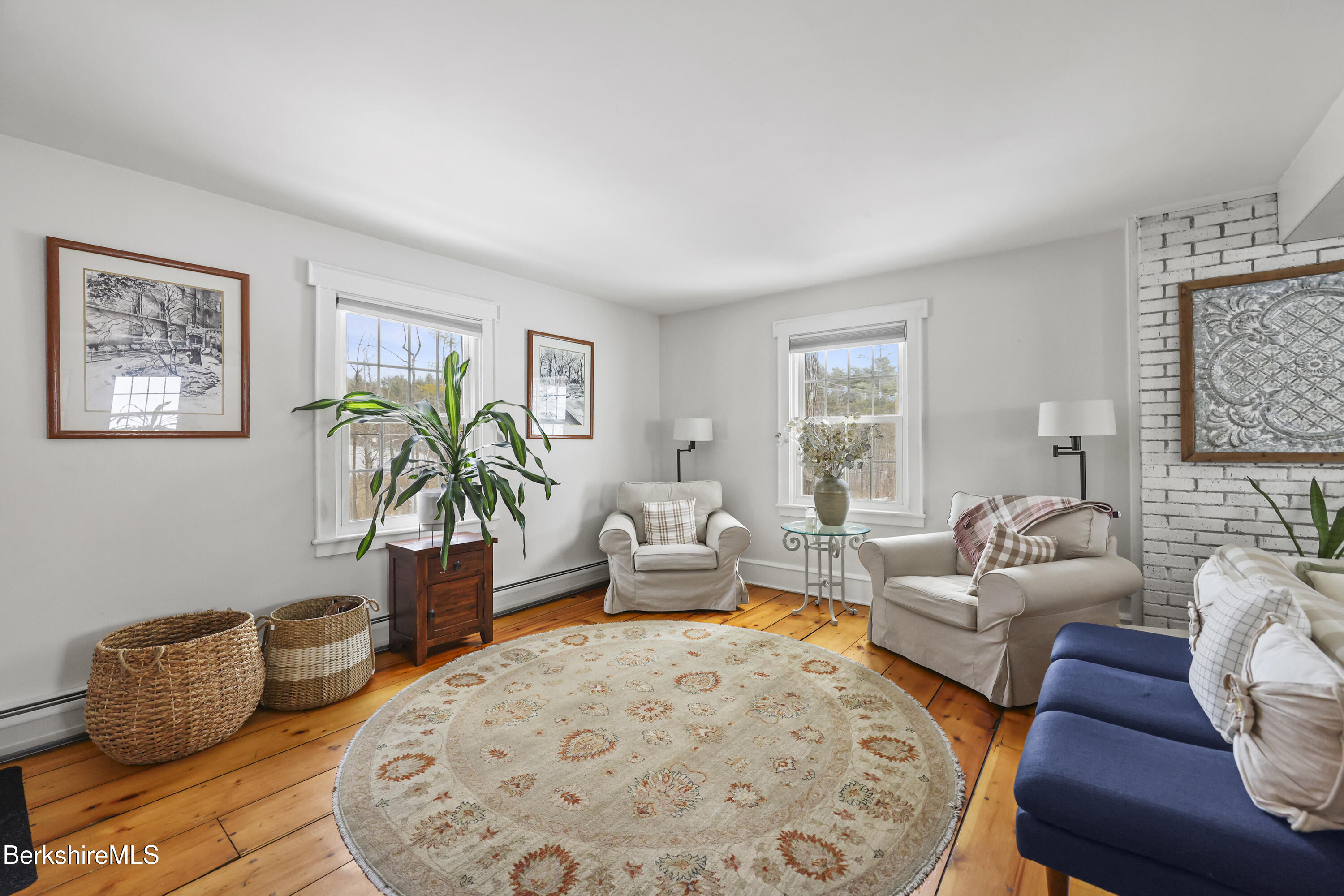 360 Housatonic St
