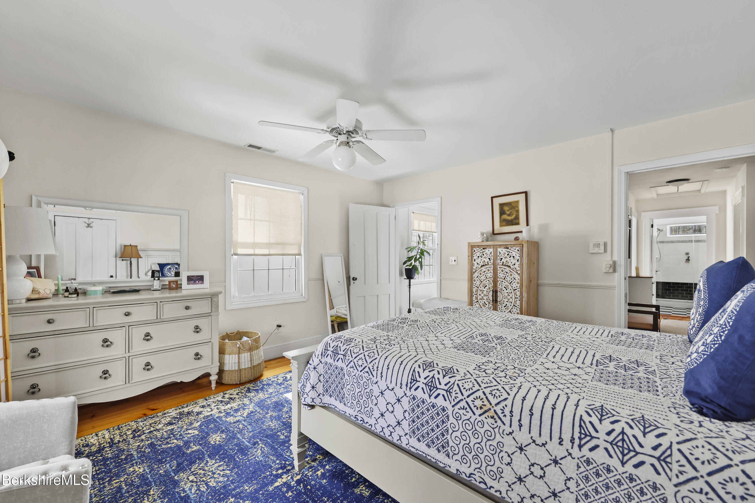 360 Housatonic St