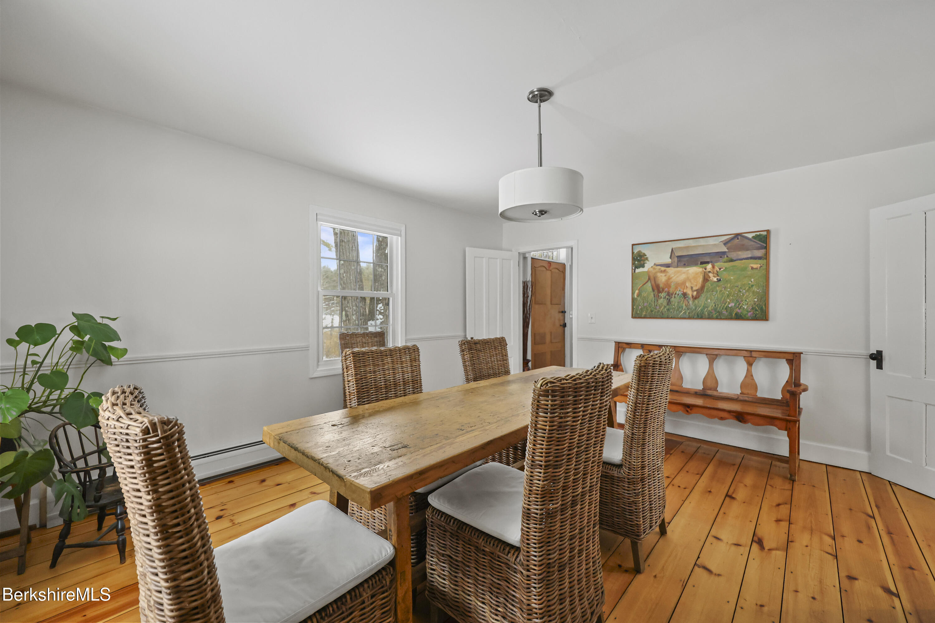 360 Housatonic St
