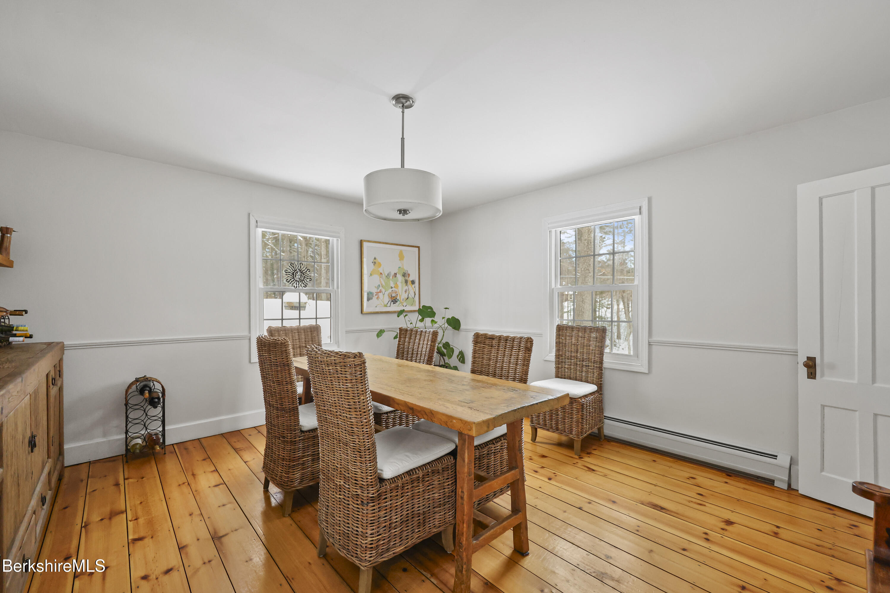 360 Housatonic St