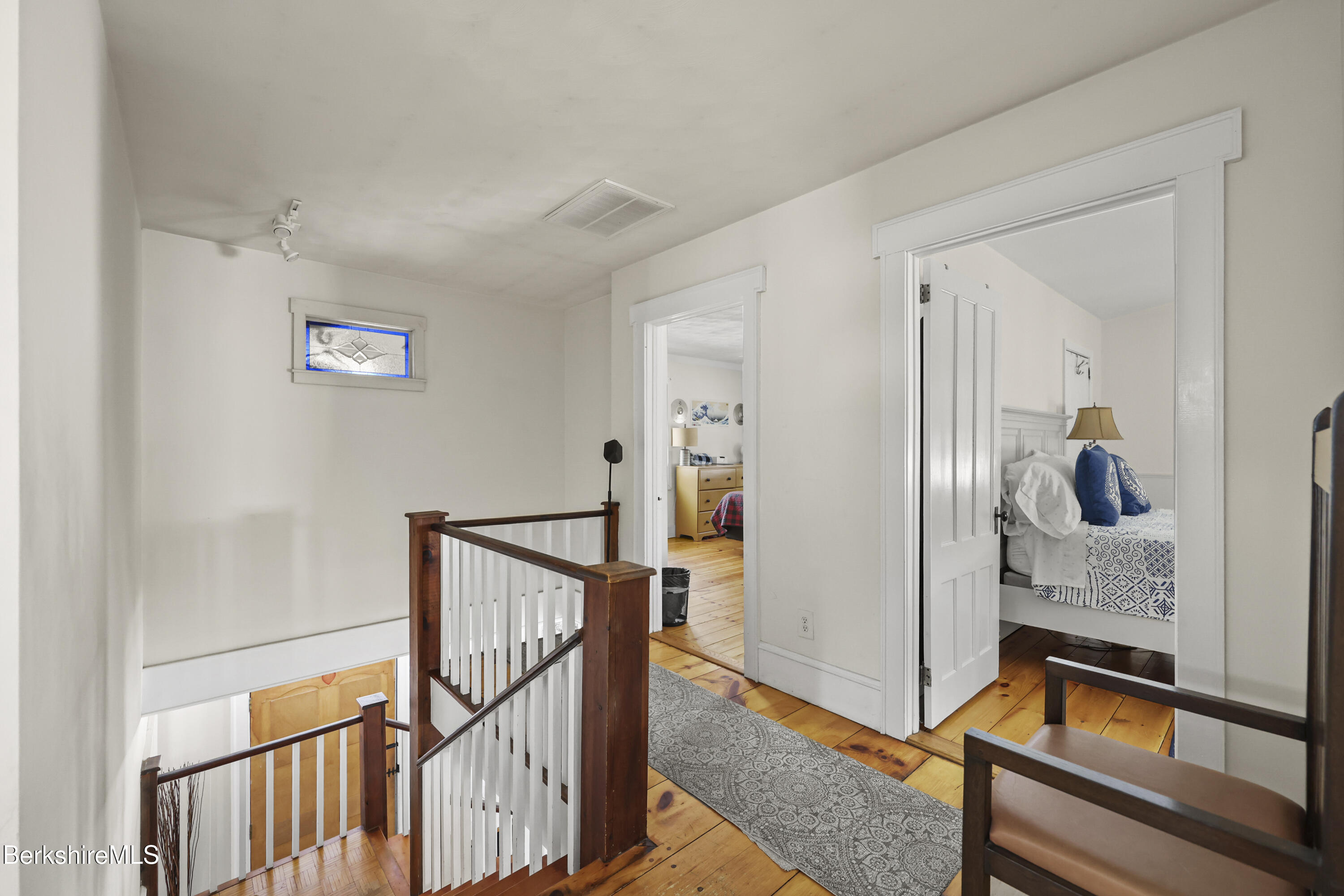 360 Housatonic St