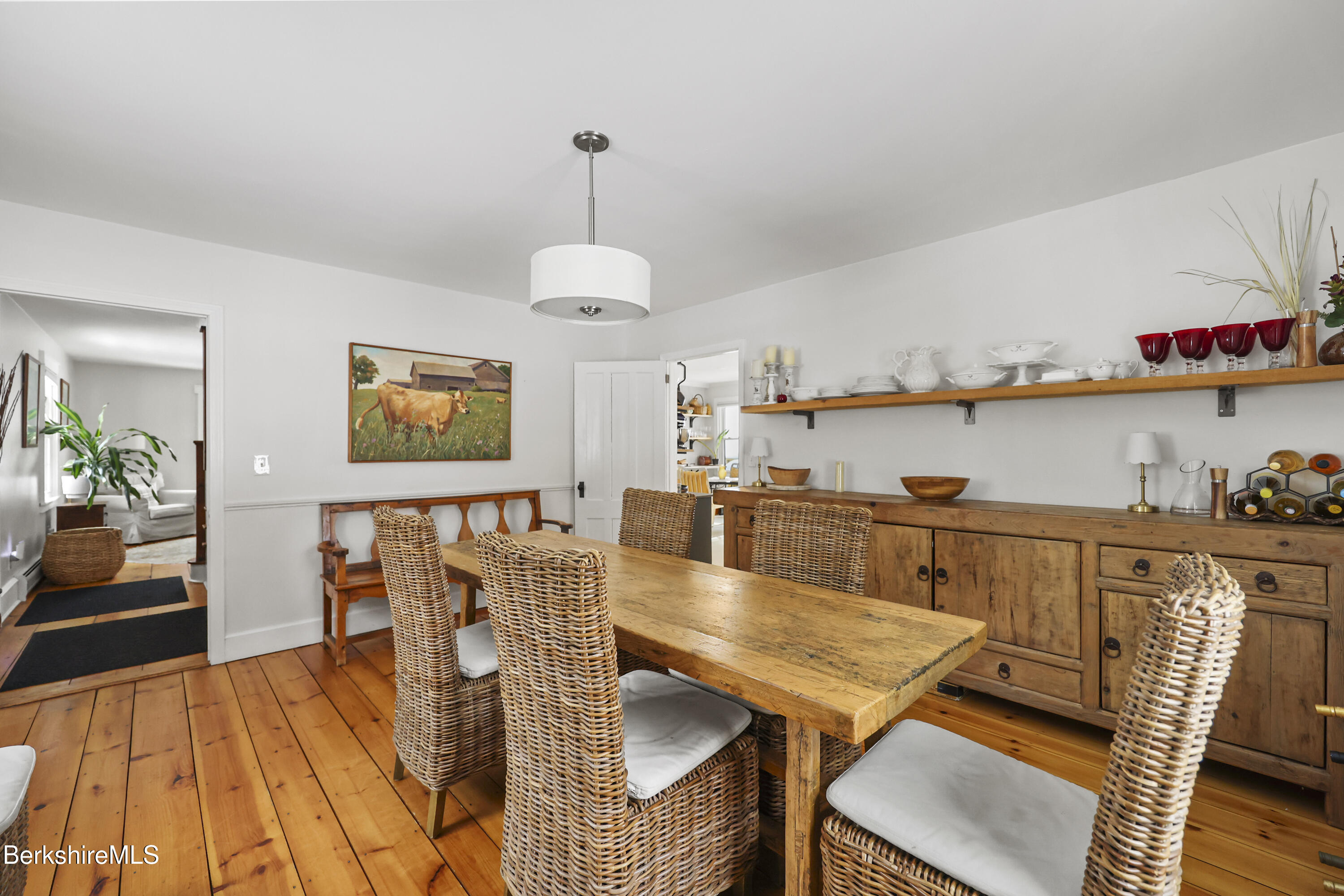 360 Housatonic St
