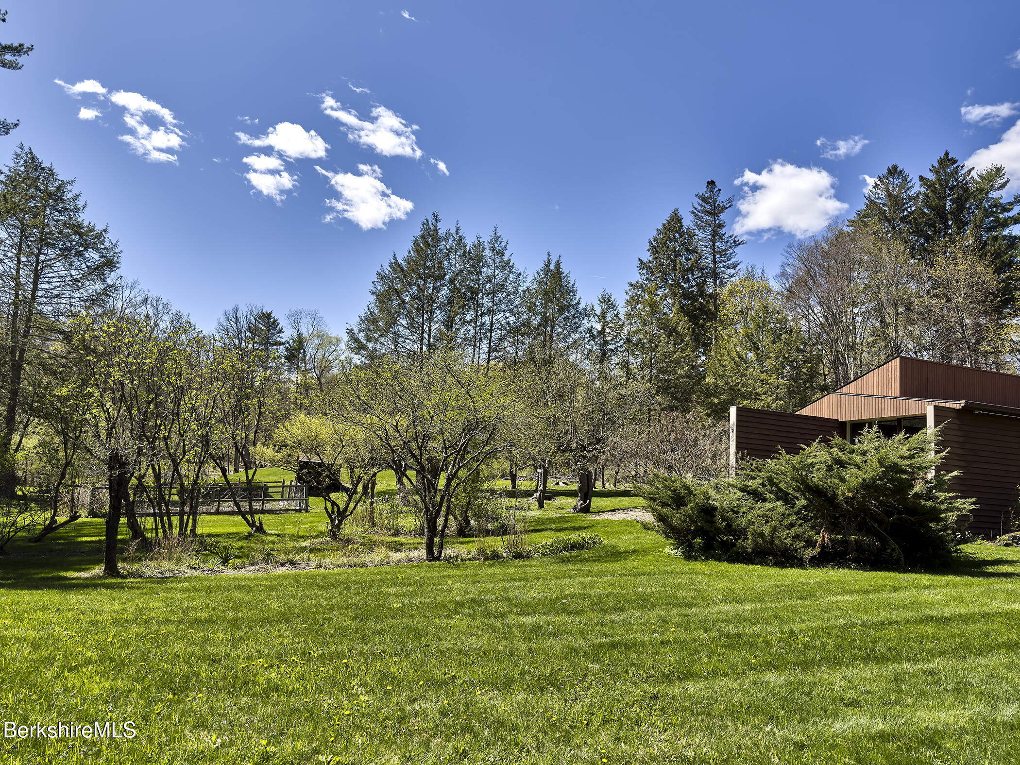 349 Old Stockbridge Rd