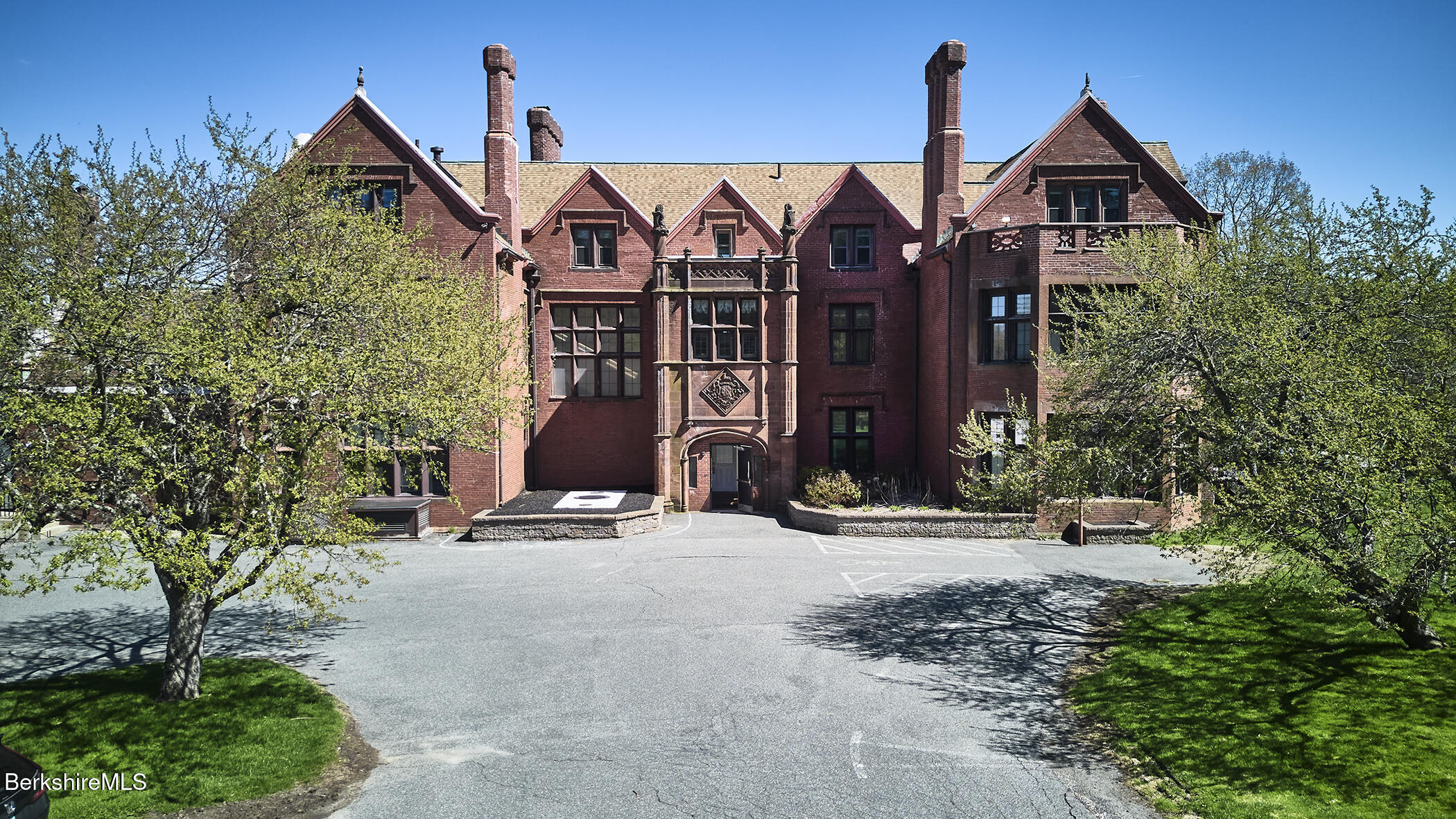 349 Old Stockbridge Rd