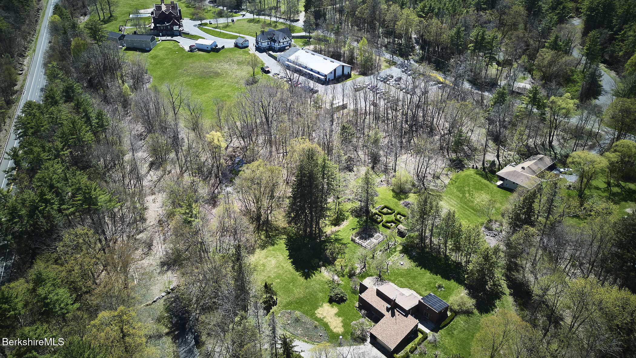 349 Old Stockbridge Rd