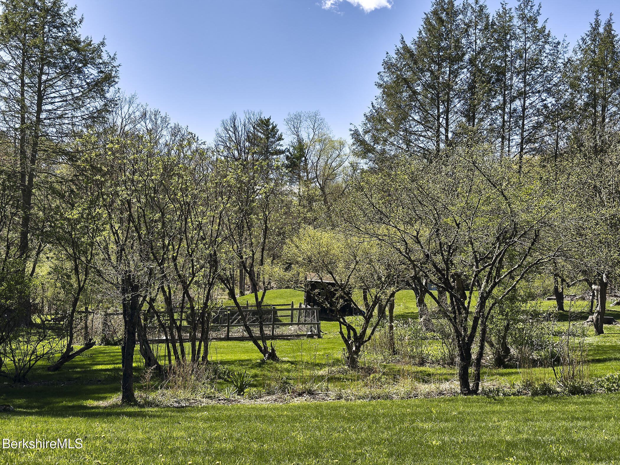 349 Old Stockbridge Rd