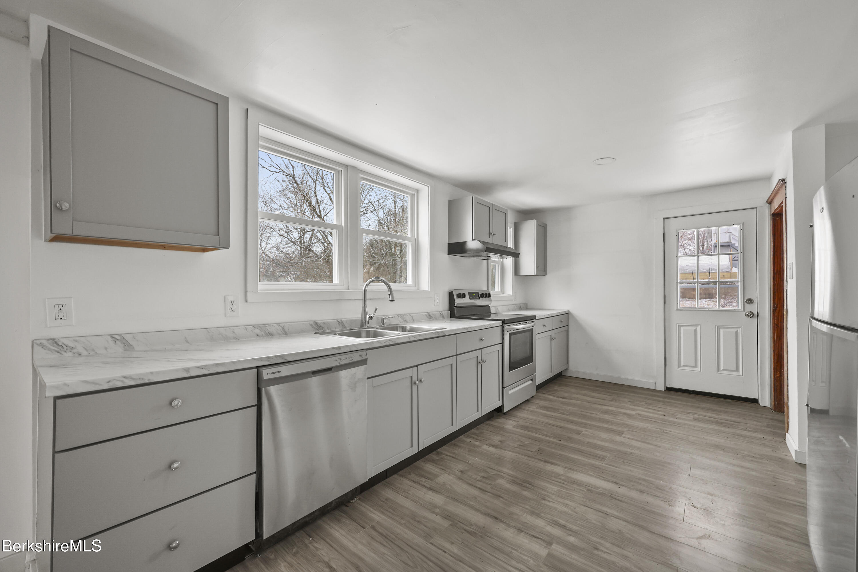 34 Daniels Ave