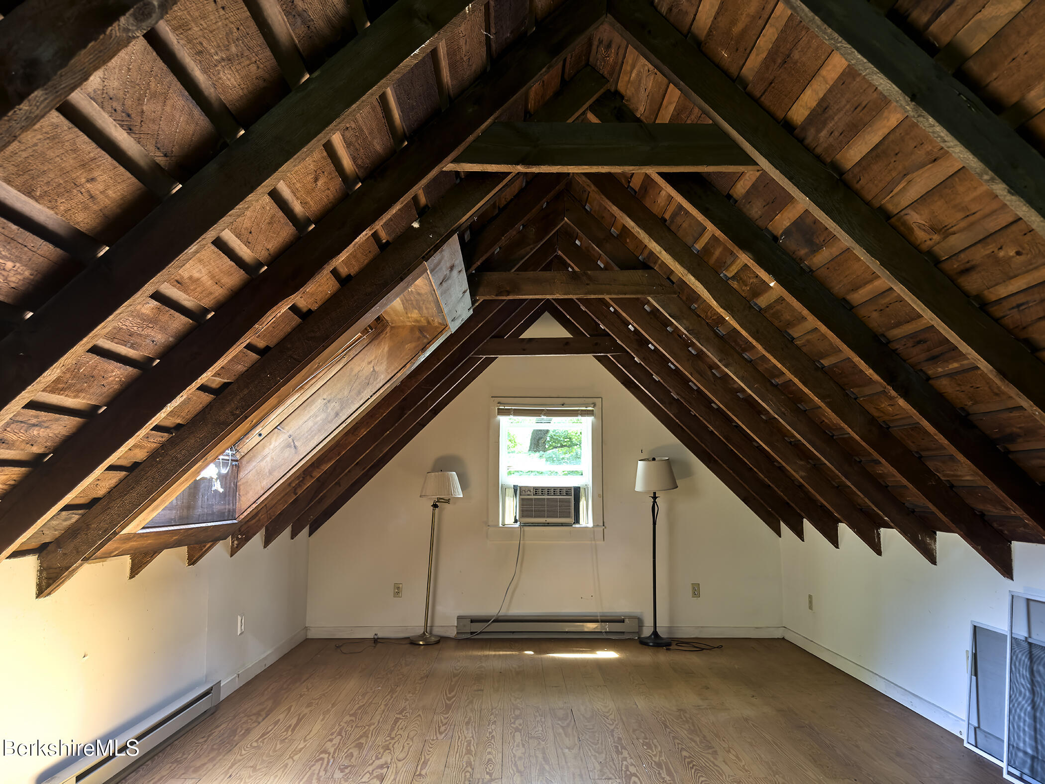 10 Prospect Hill Rd