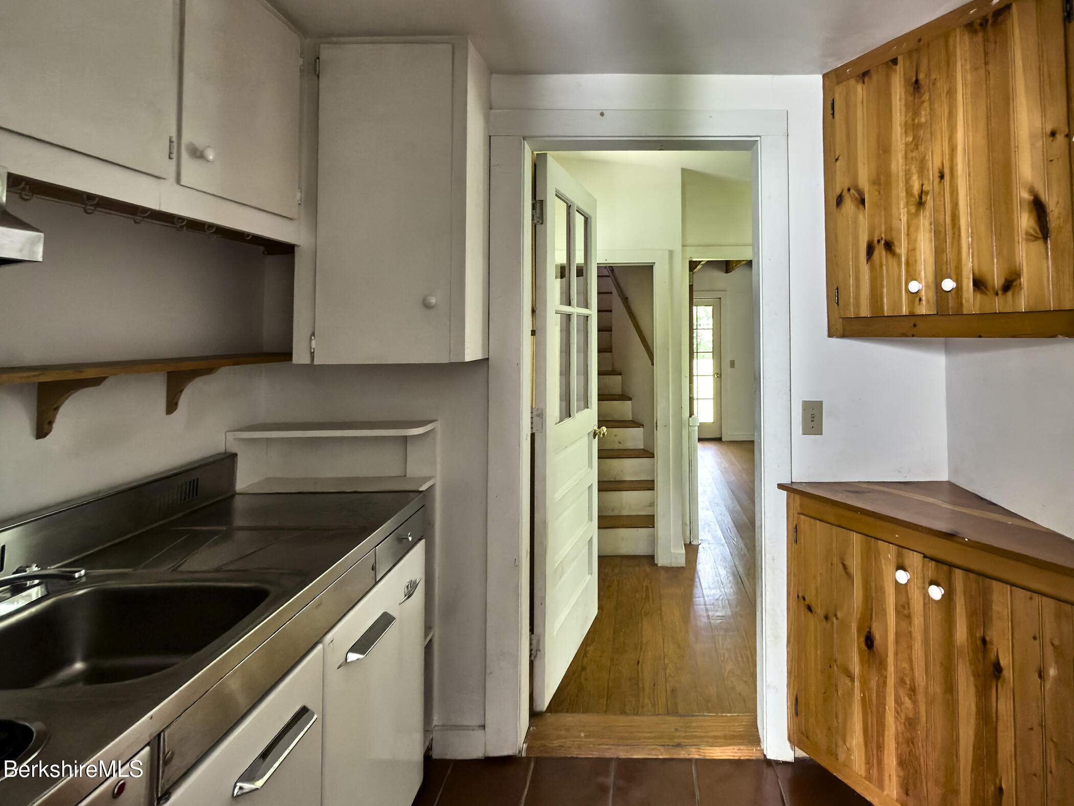 10 Prospect Hill Rd