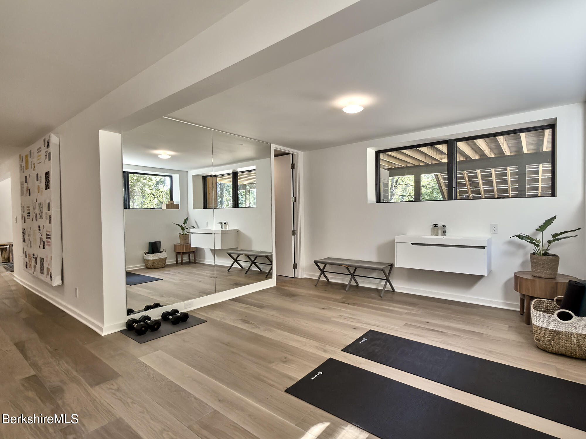 114 Christian Hill Rd