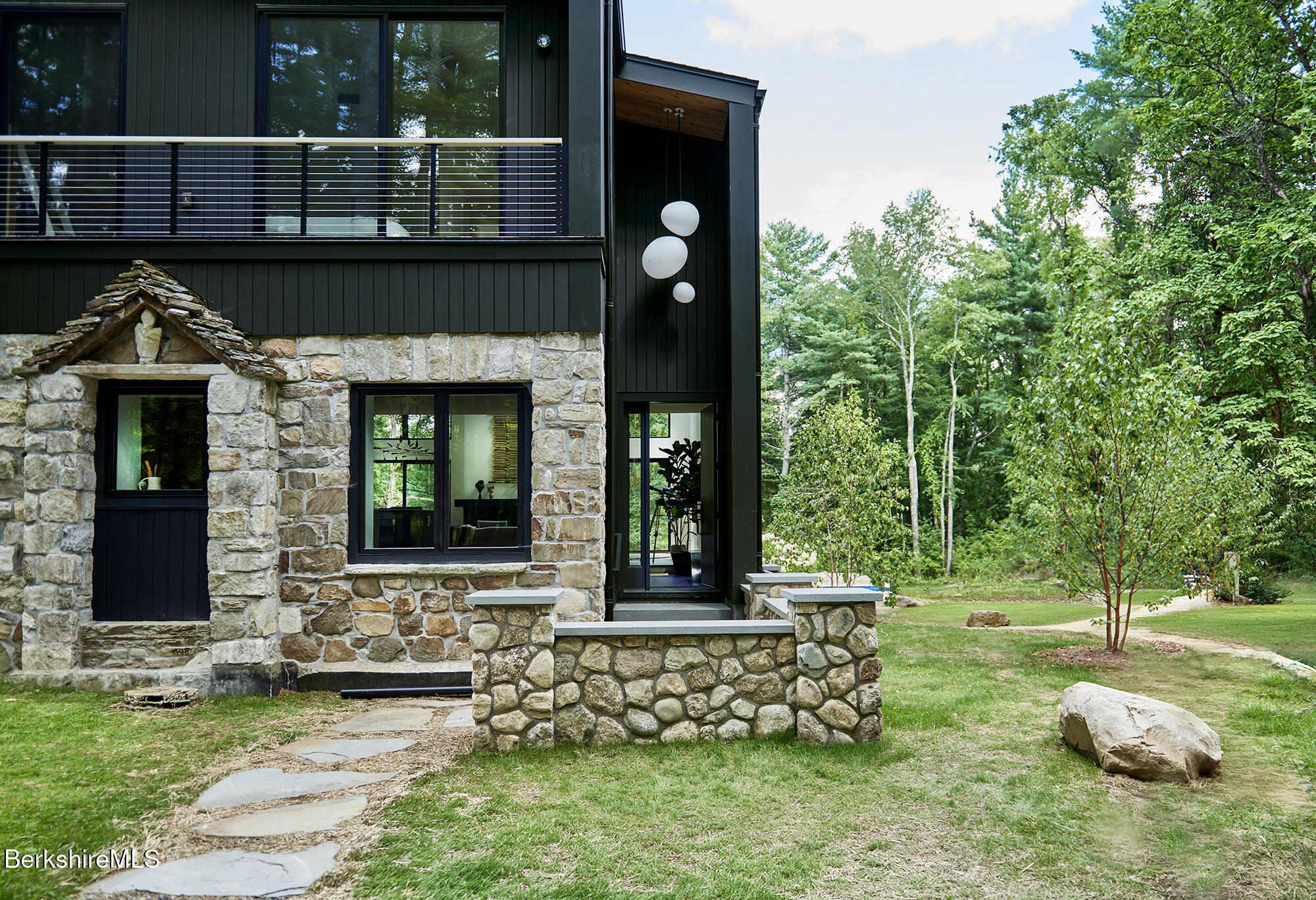 114 Christian Hill Rd