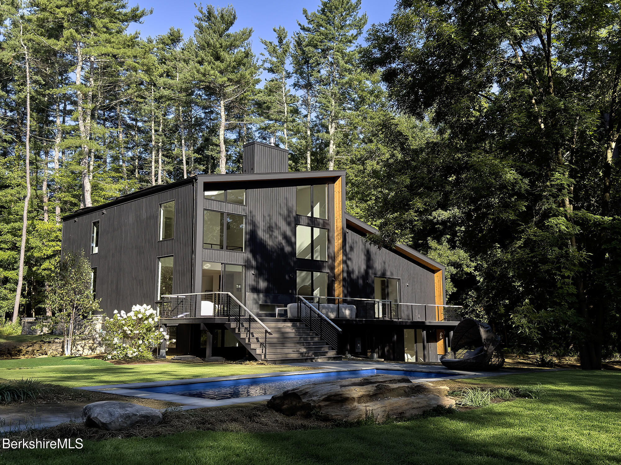 114 Christian Hill Rd
