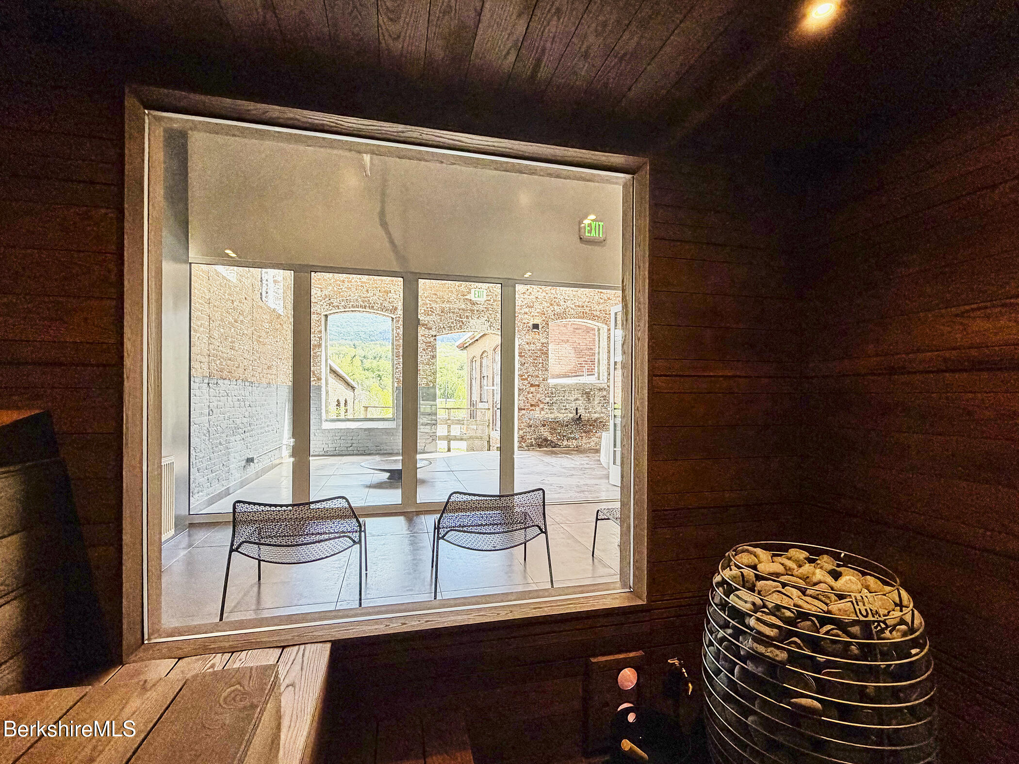 520 State Rd 403