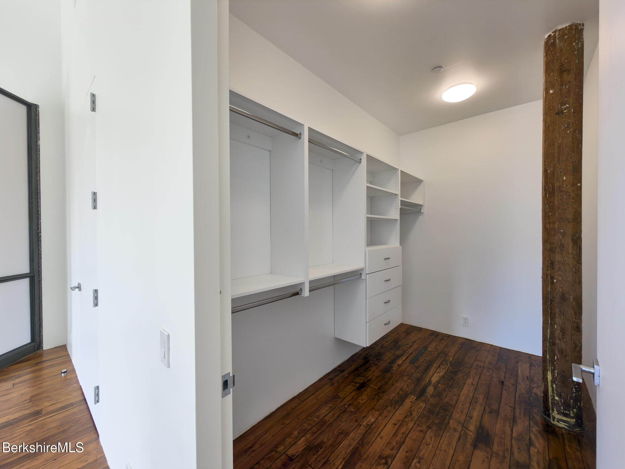520 State Rd 403