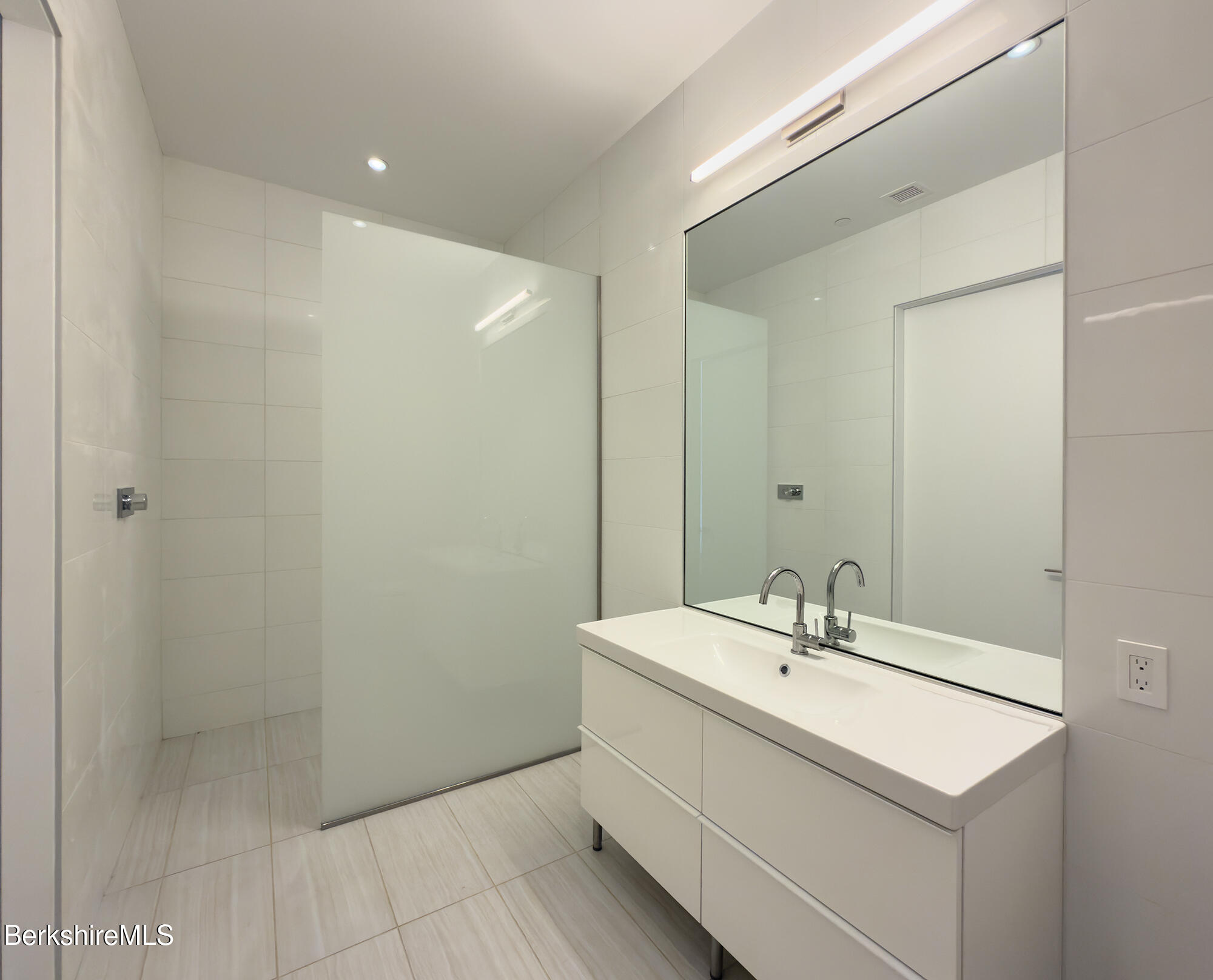 520 State Rd 306