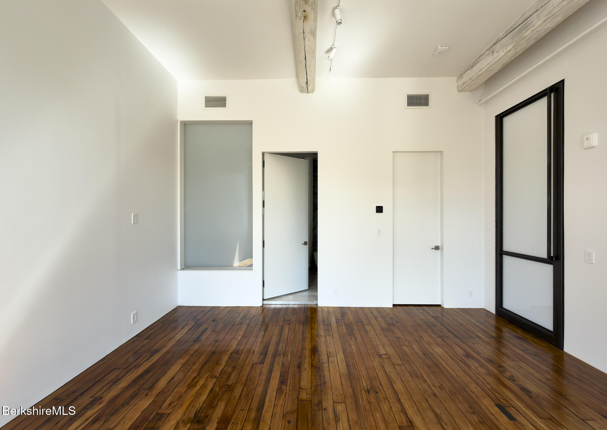 520 State Rd 306