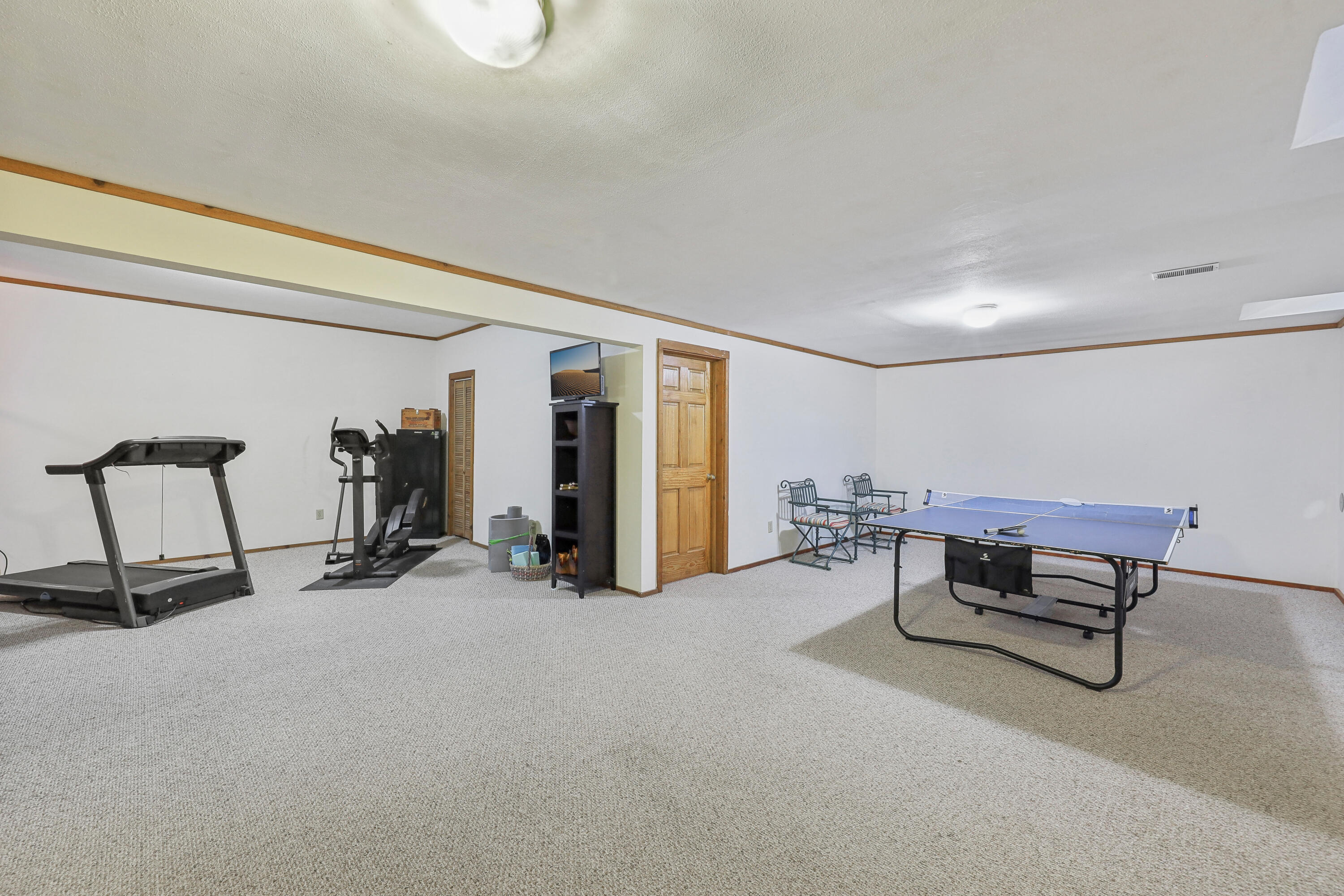 649 Cardiff Dr