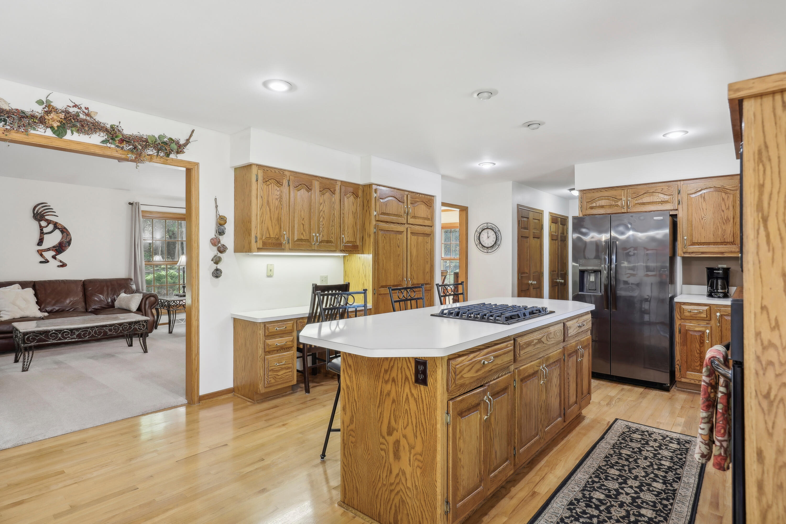 649 Cardiff Dr