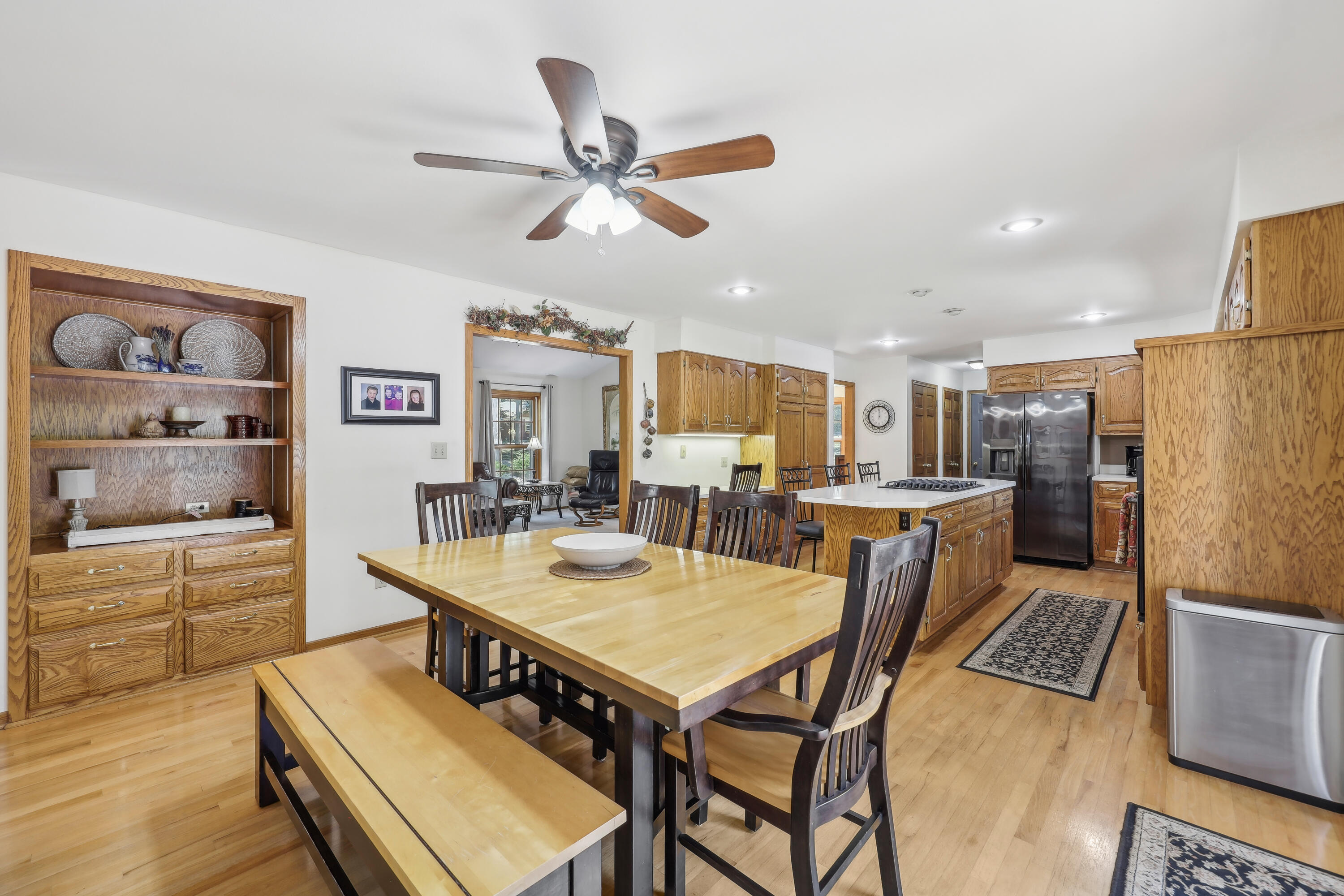 649 Cardiff Dr