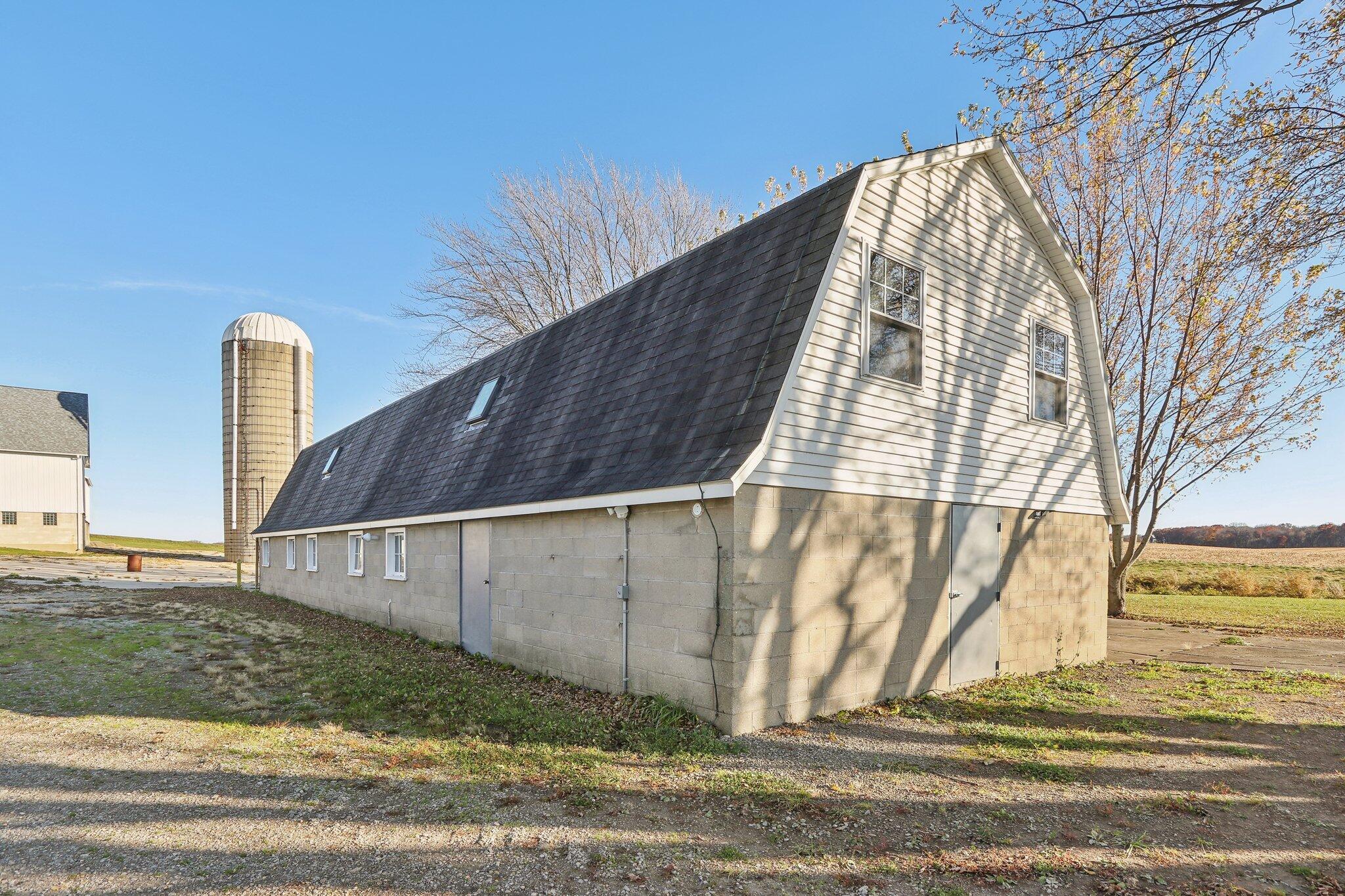 W7167 Five Mile Rd