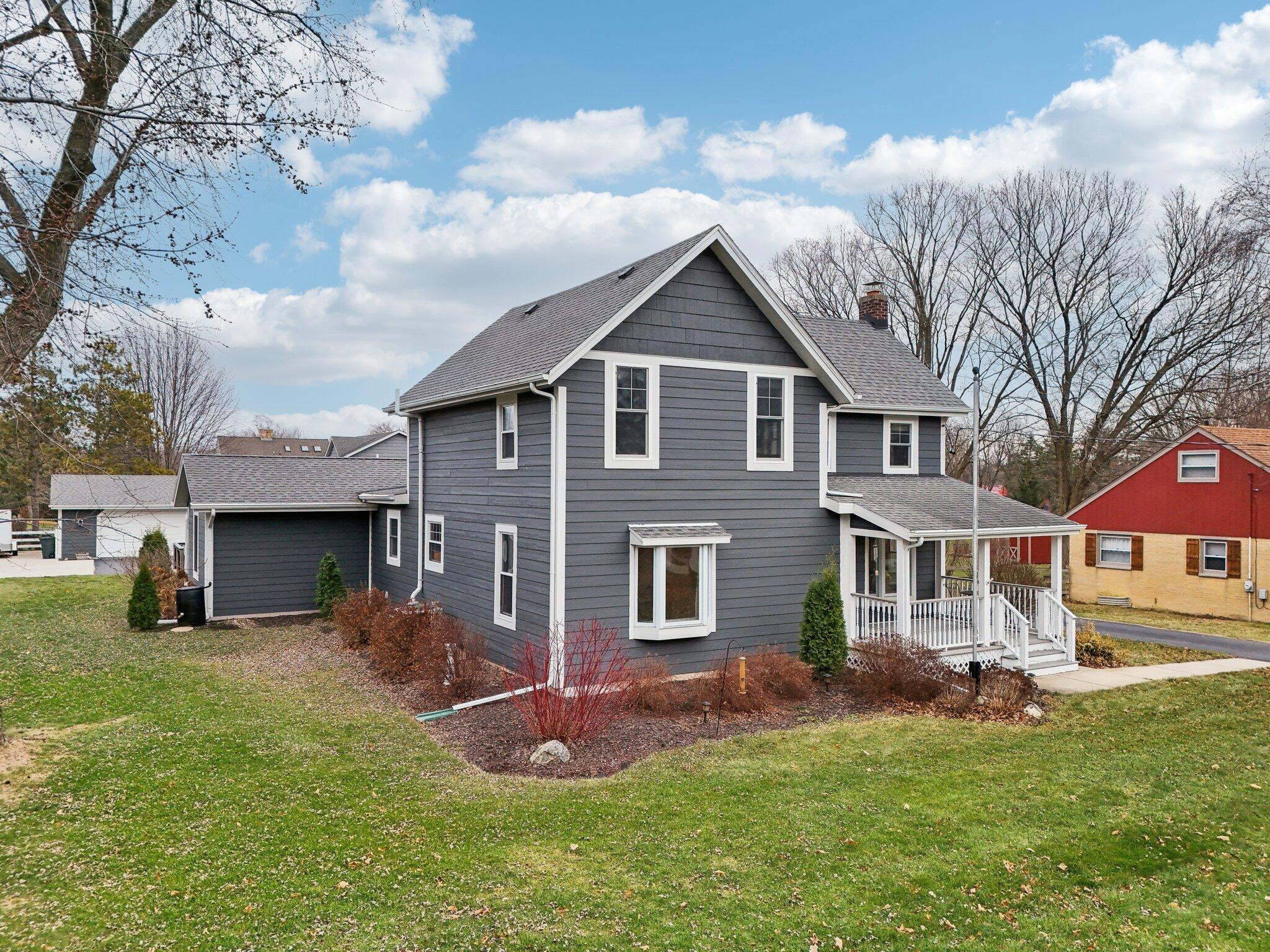 W299N5352 County Road E -