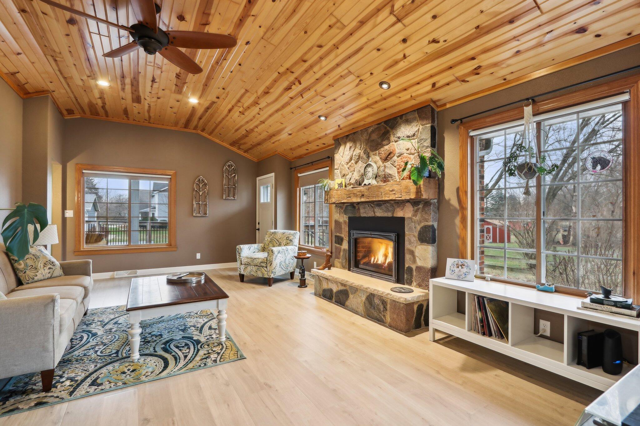 W299N5352 County Road E -