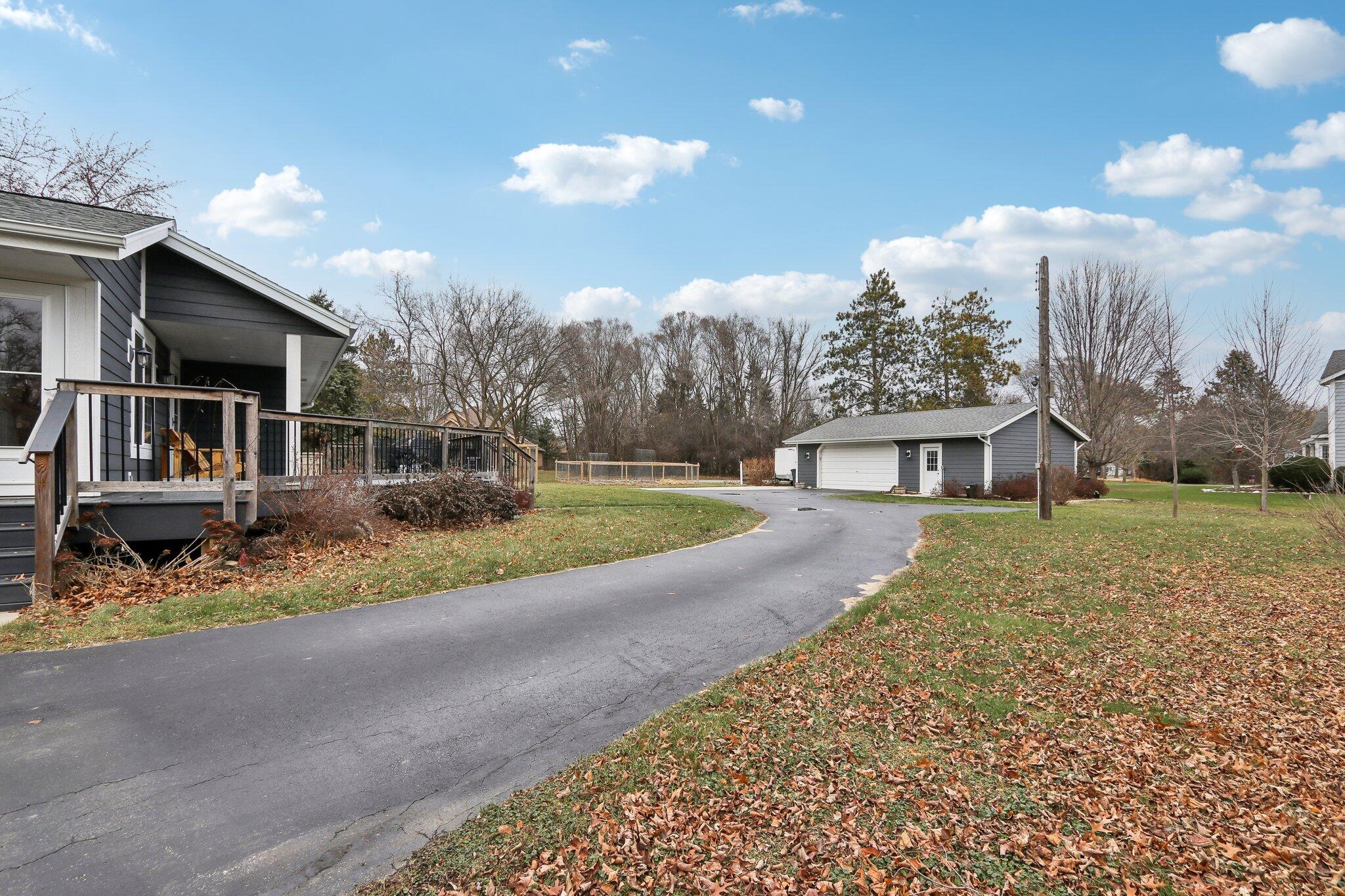 W299N5352 County Road E -