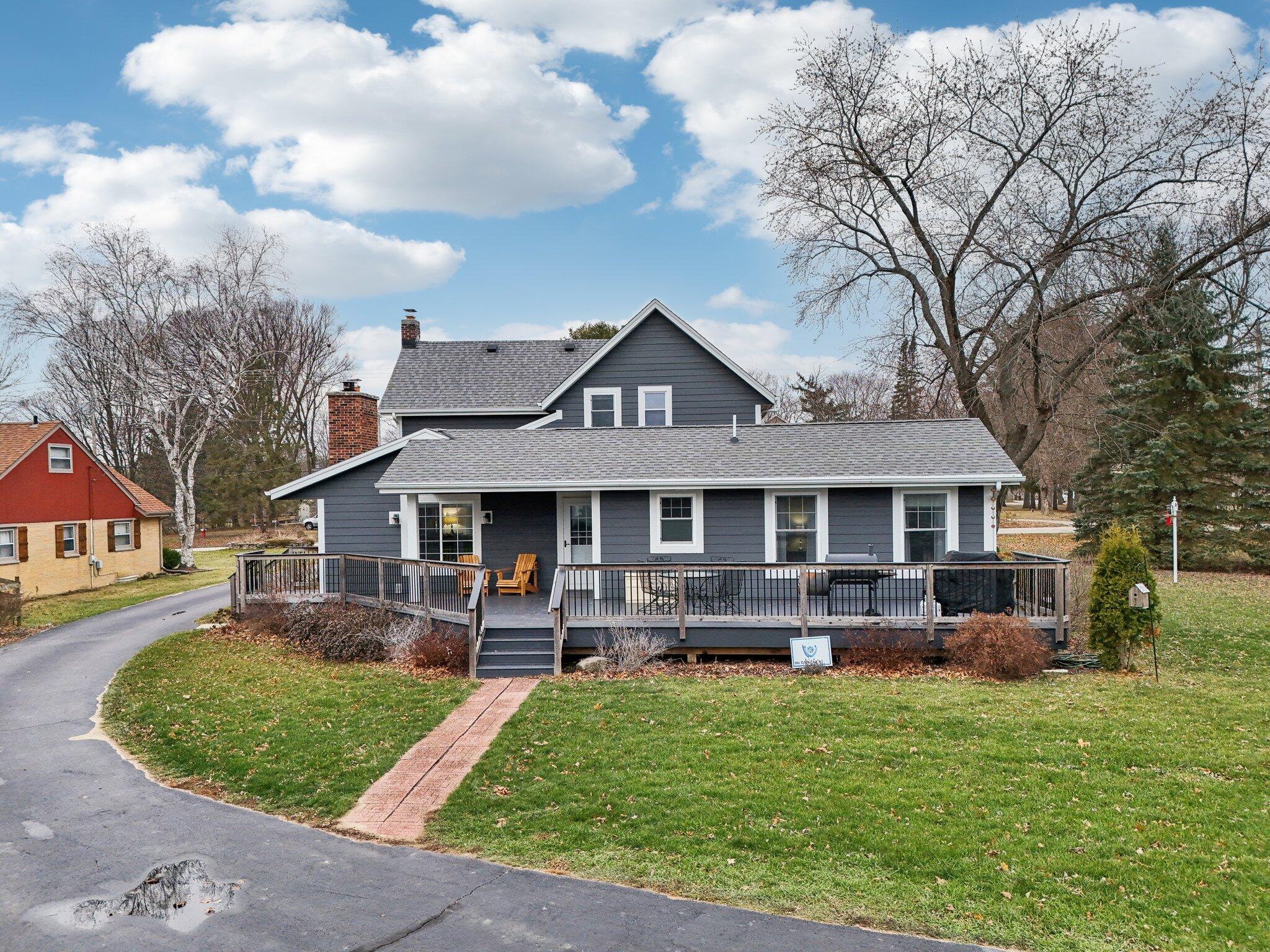 W299N5352 County Road E -