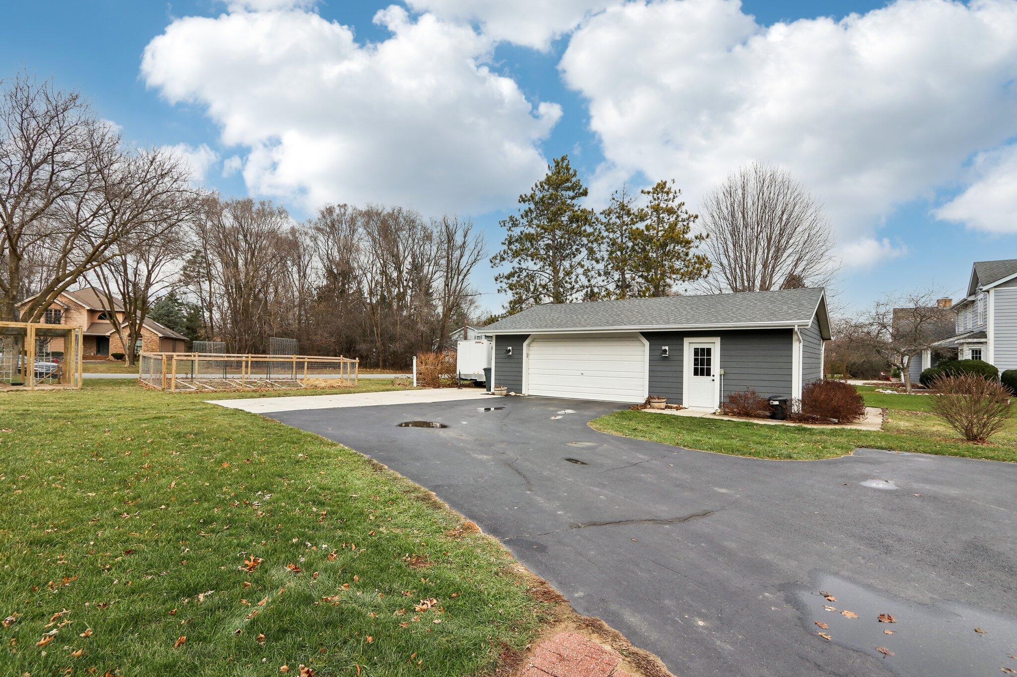W299N5352 County Road E -