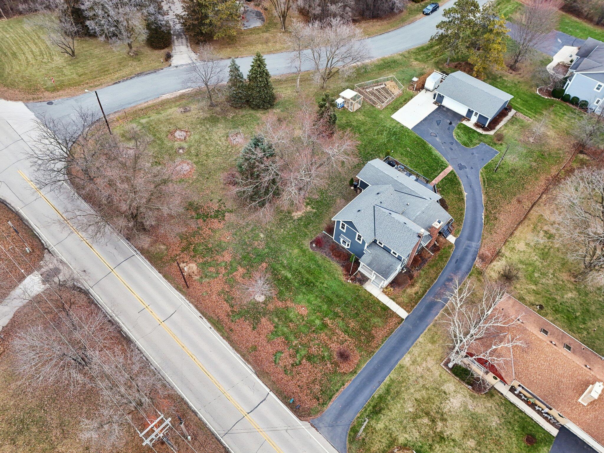 W299N5352 County Road E -