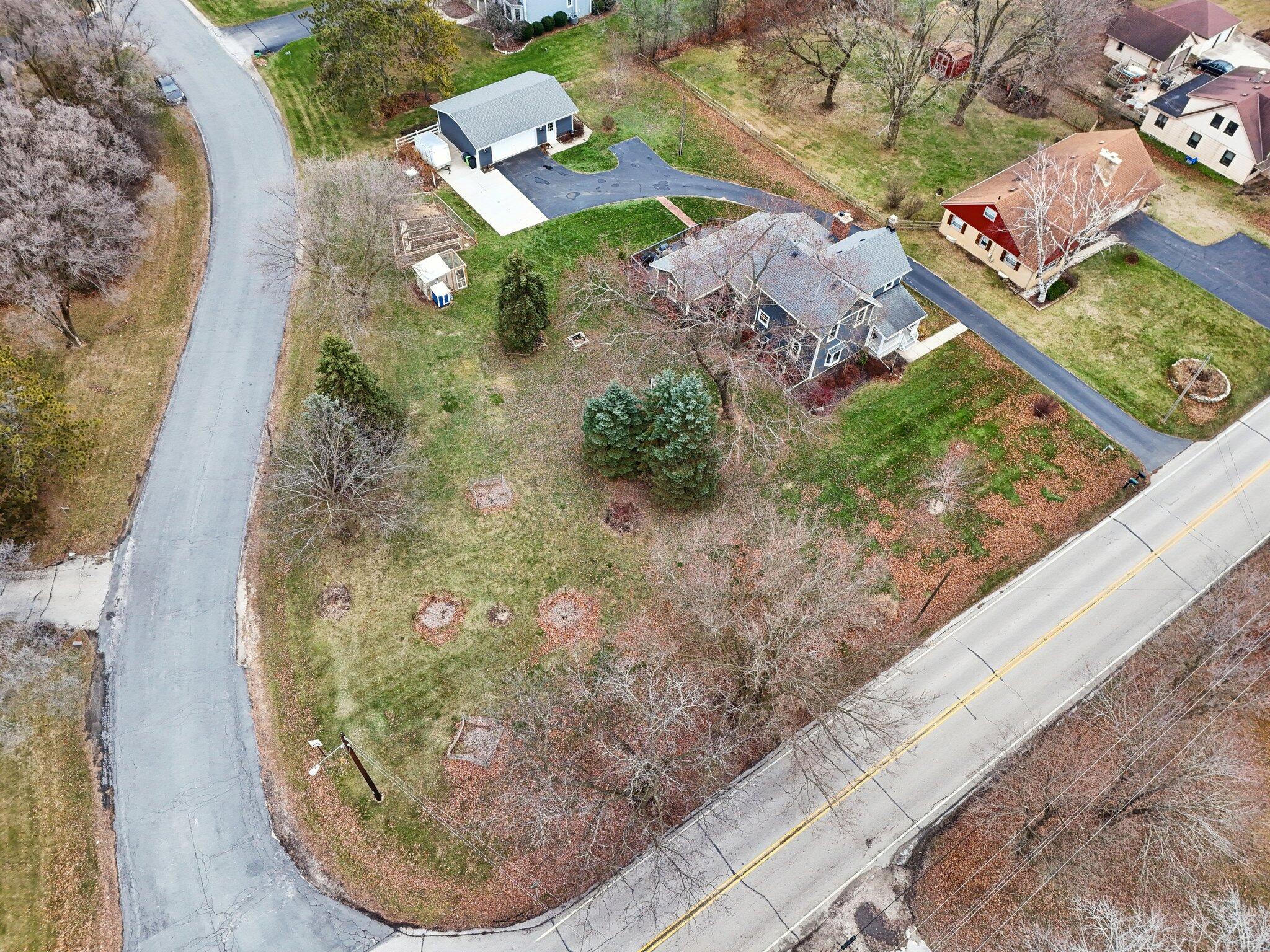 W299N5352 County Road E -