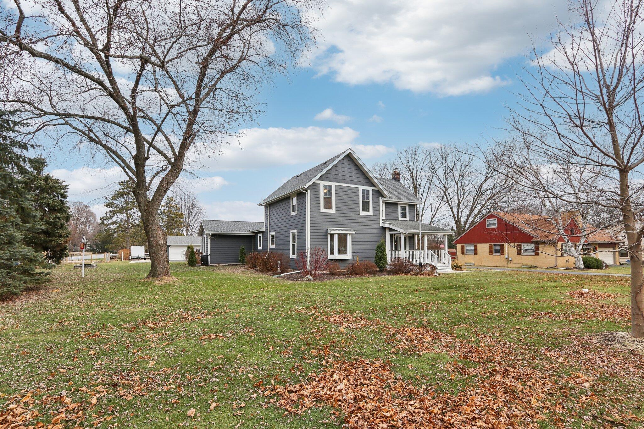 W299N5352 County Road E -
