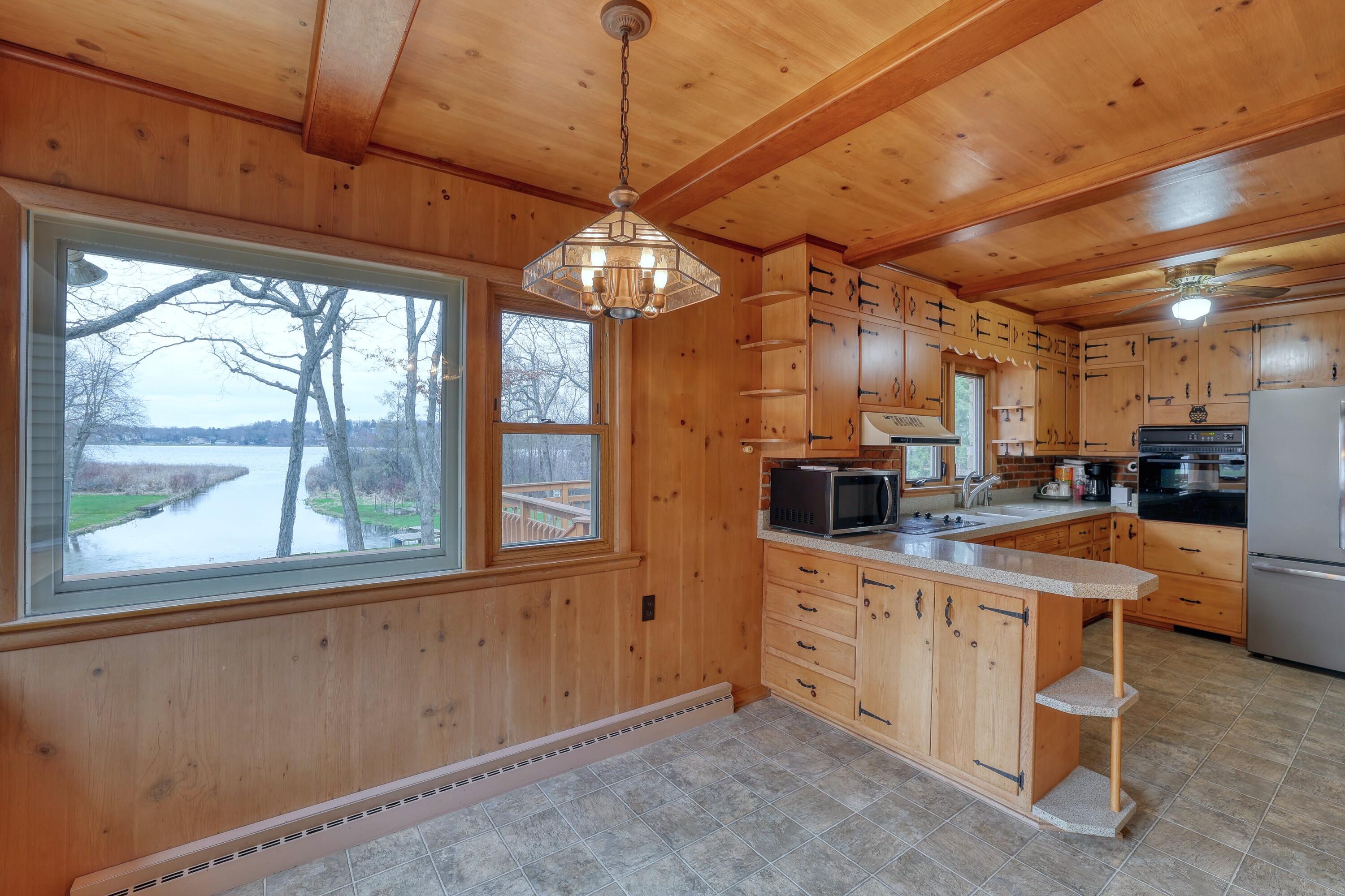 3513 Ridge Dr, 3507