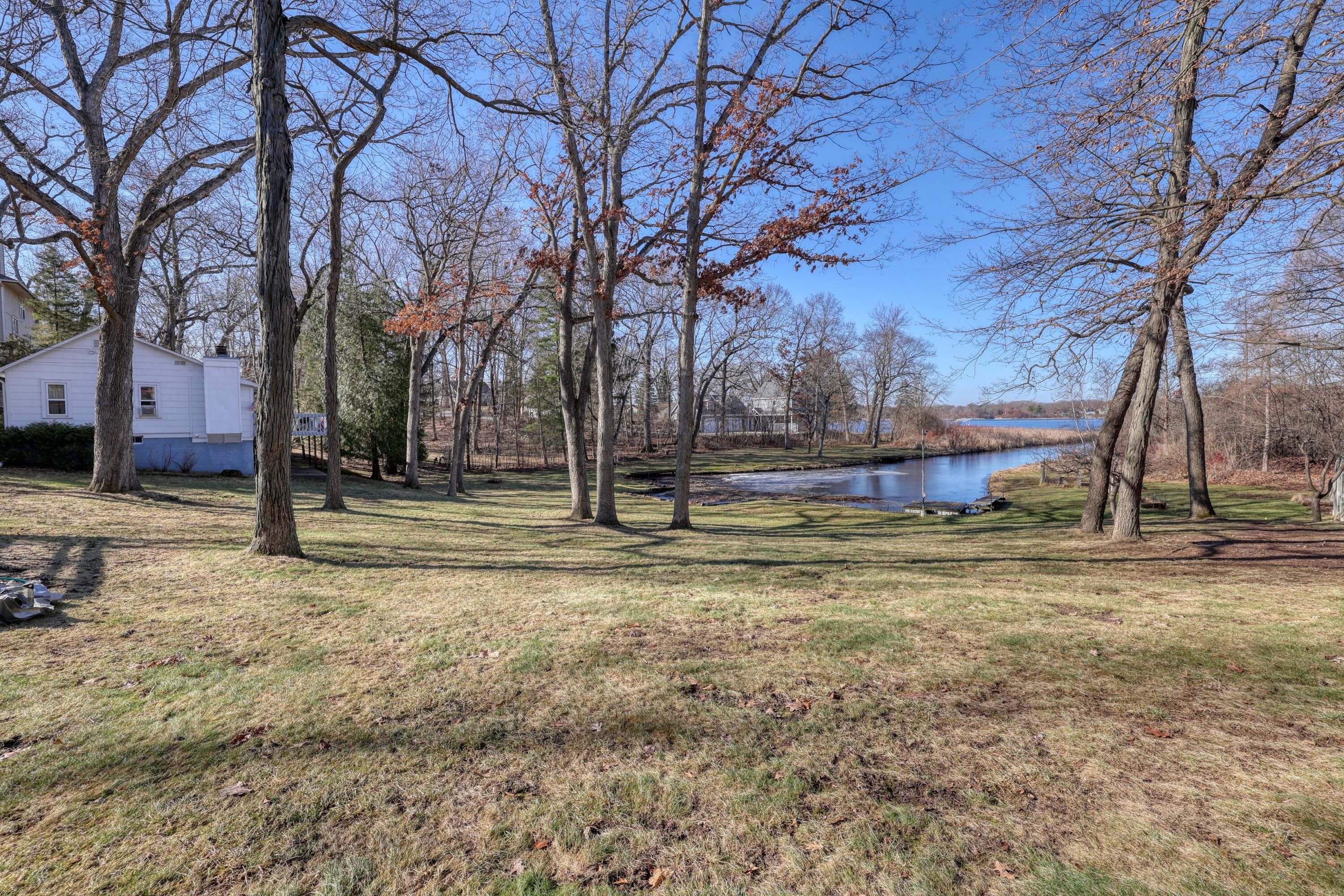 3513 Ridge Dr, 3507