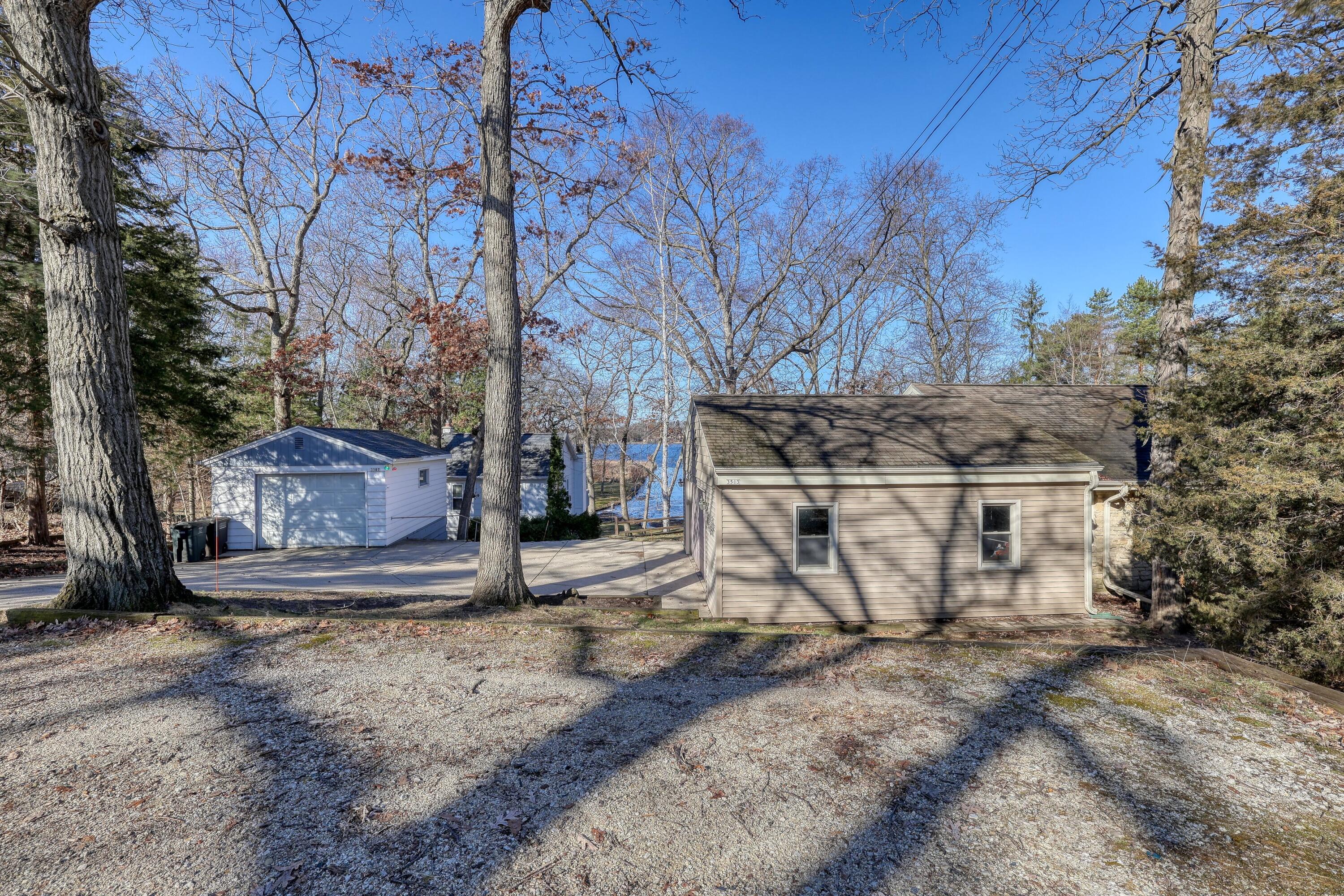 3513 Ridge Dr, 3507