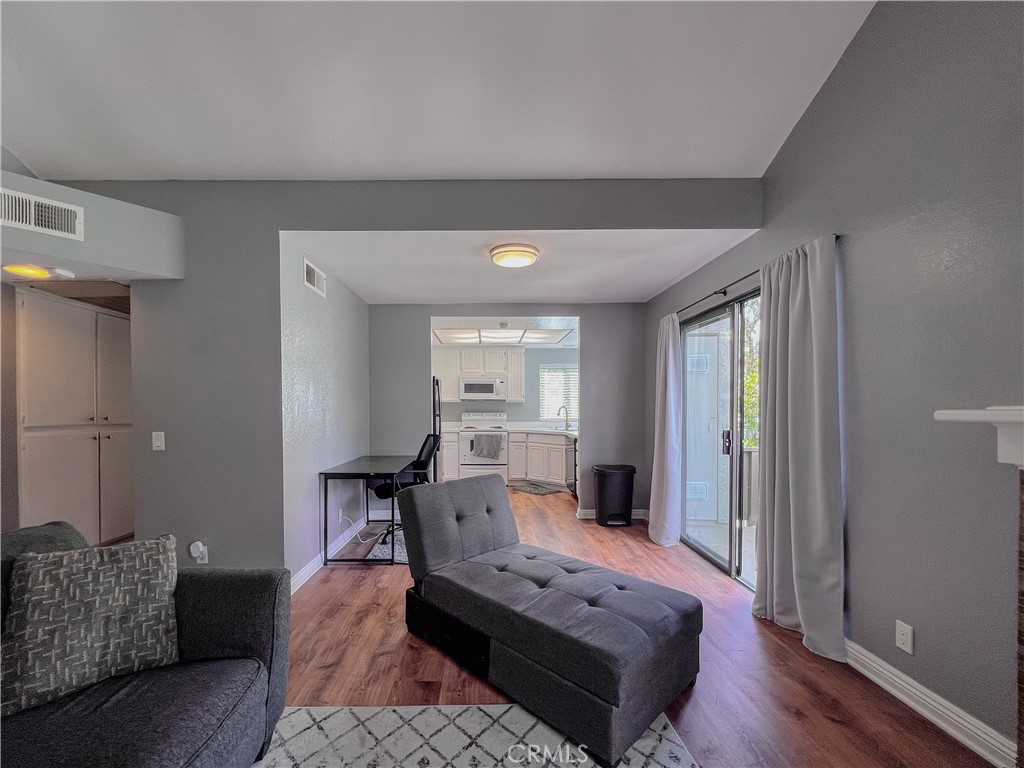 22719 Lakeway Drive 400