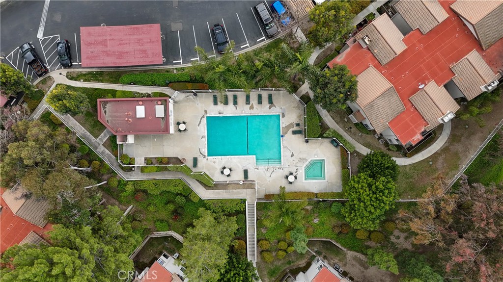 22719 Lakeway Drive 400